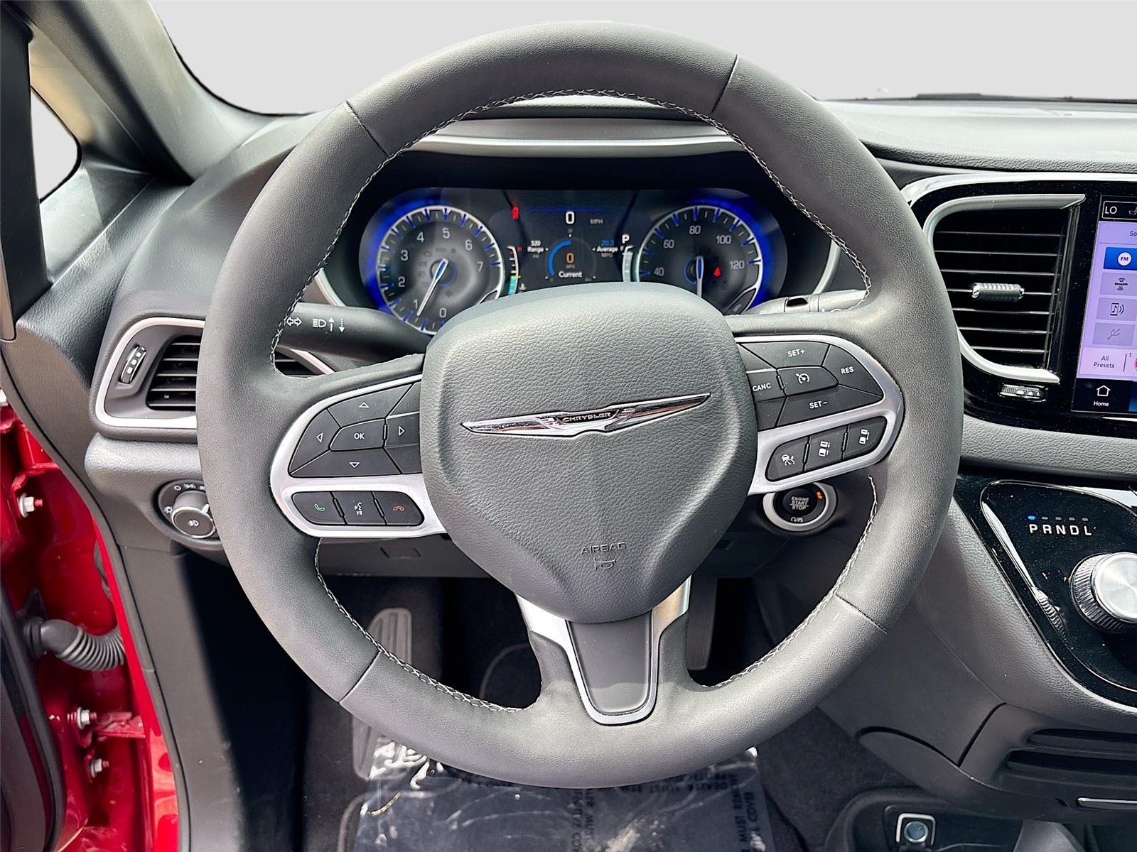 2025 Chrysler Pacifica Select