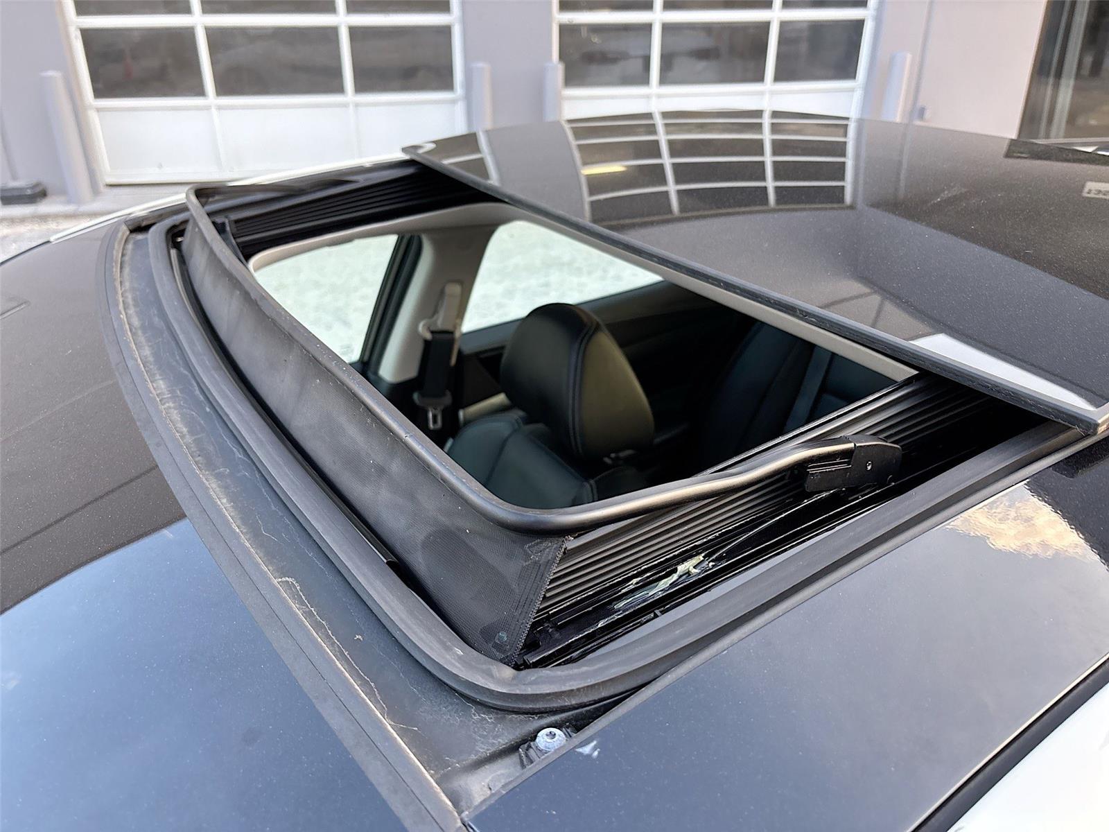 2023 NISSAN MAXIMA SL