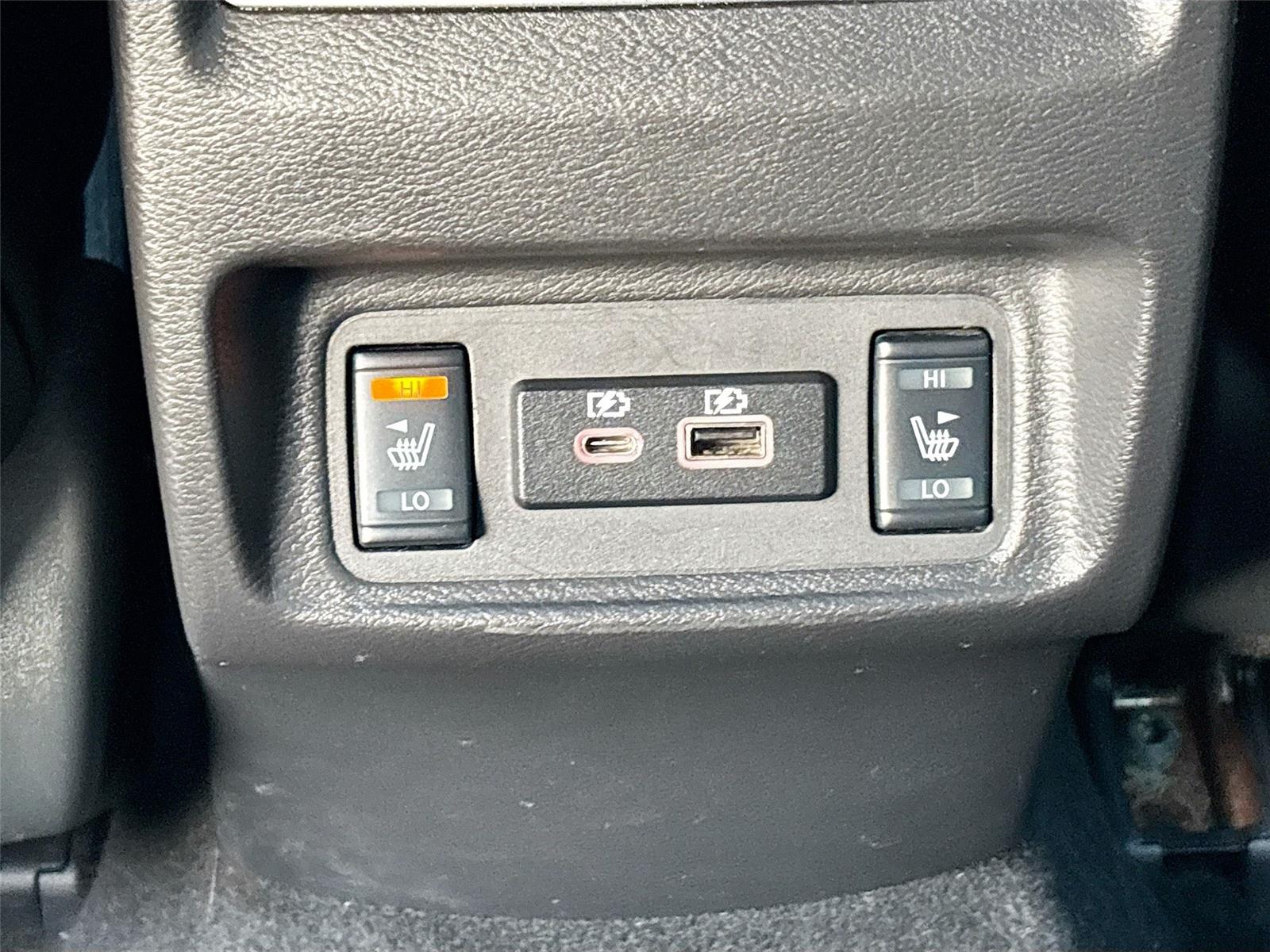 2023 NISSAN MAXIMA SL