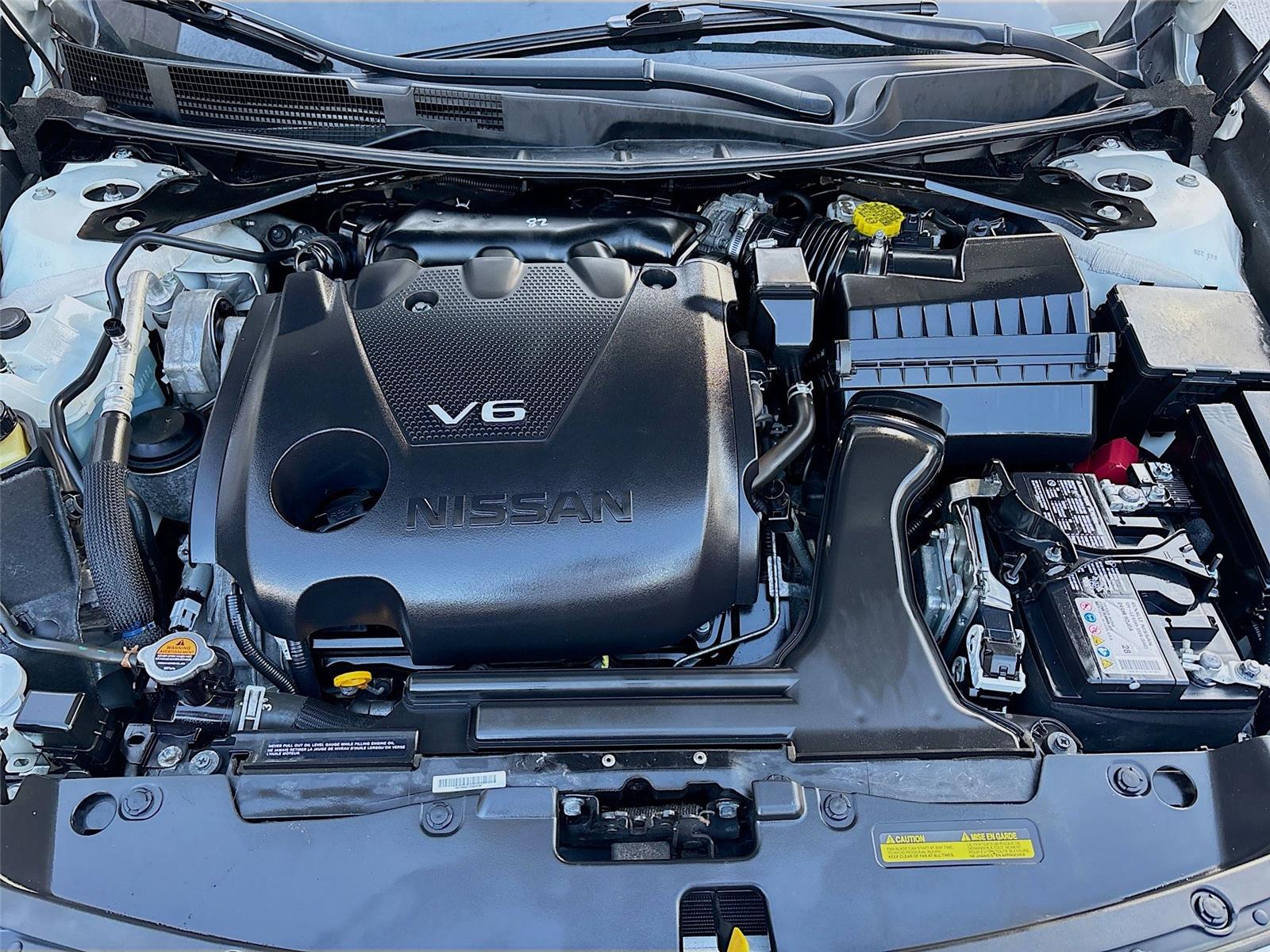 2023 NISSAN MAXIMA SL