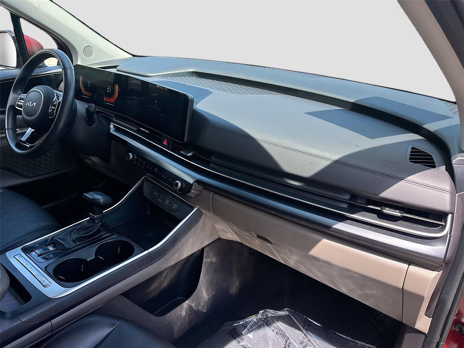 2025 Kia Carnival LXS