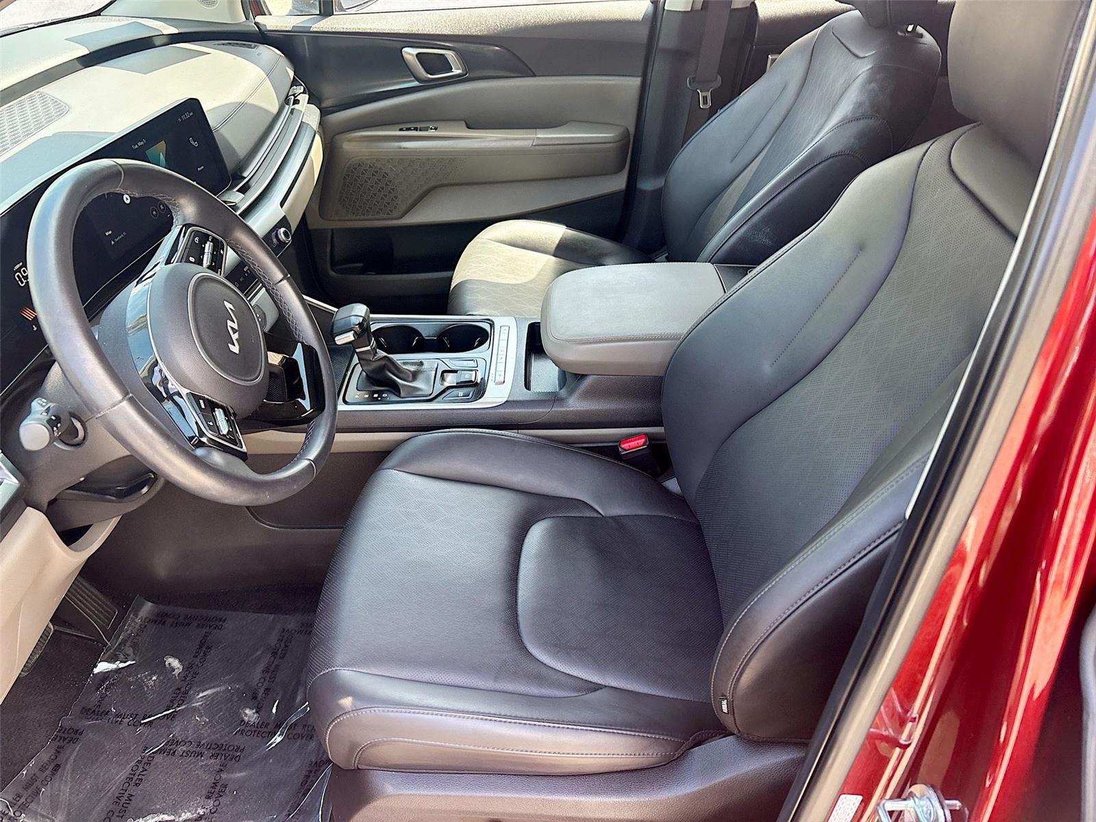 2025 Kia Carnival LXS