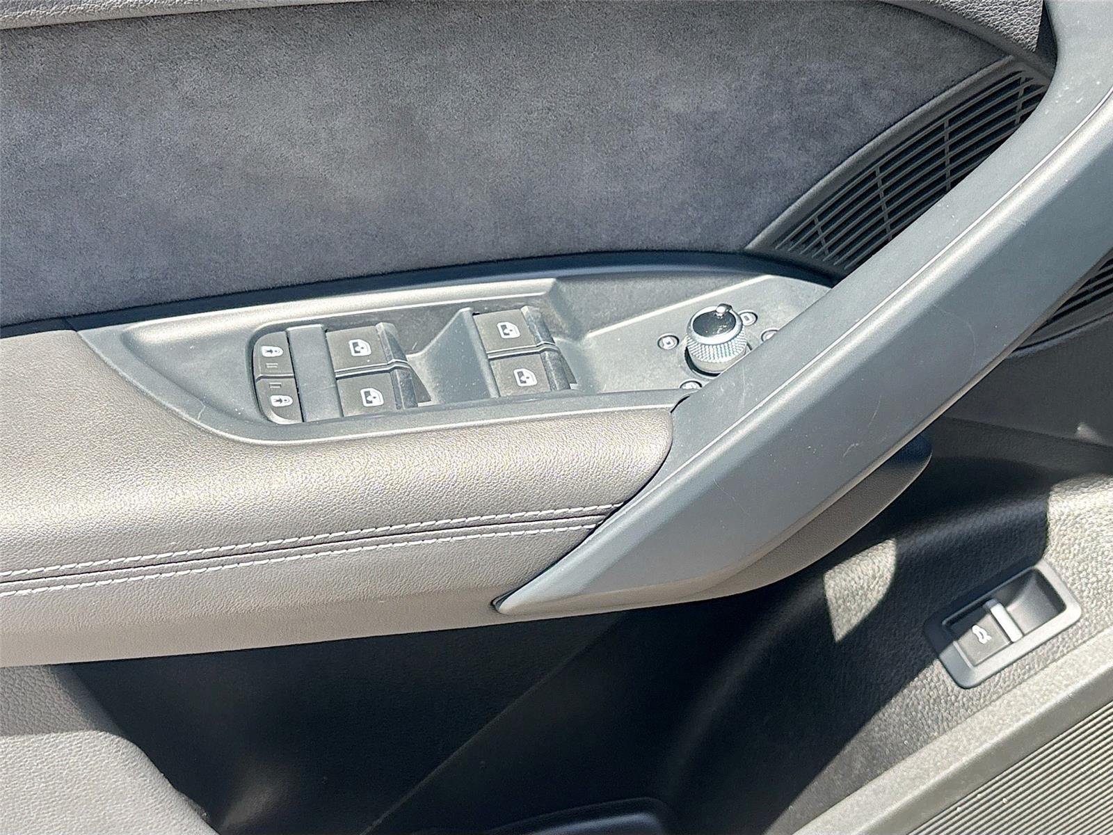 2023 Audi SQ5 Premium Plus