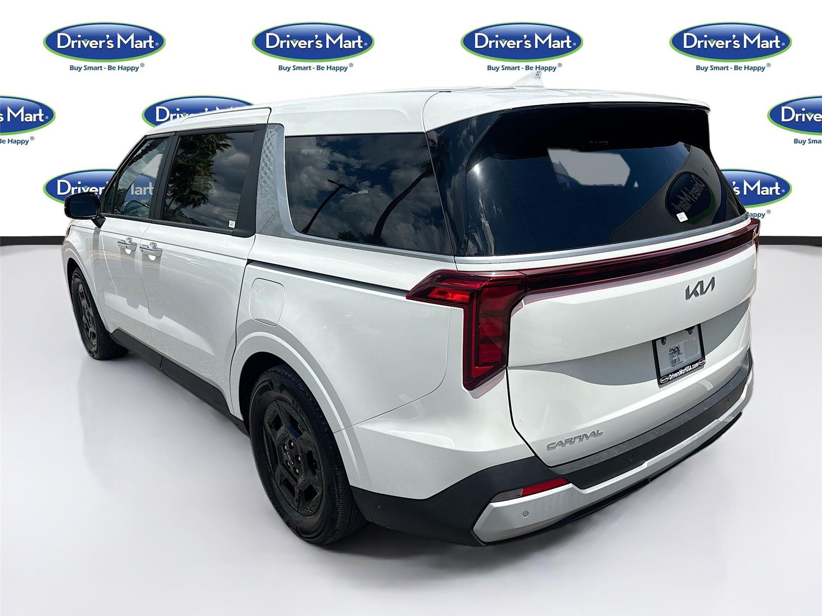 2025 Kia Carnival LXS