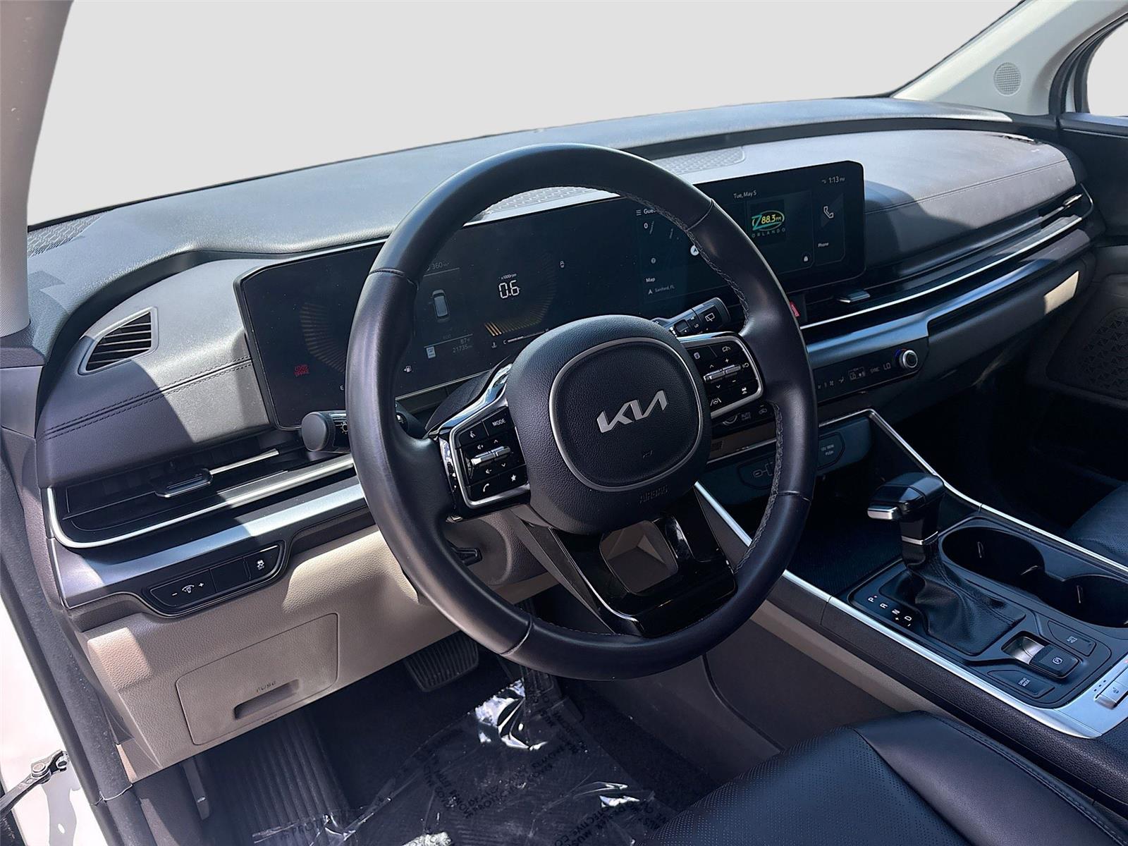 2025 Kia Carnival LXS