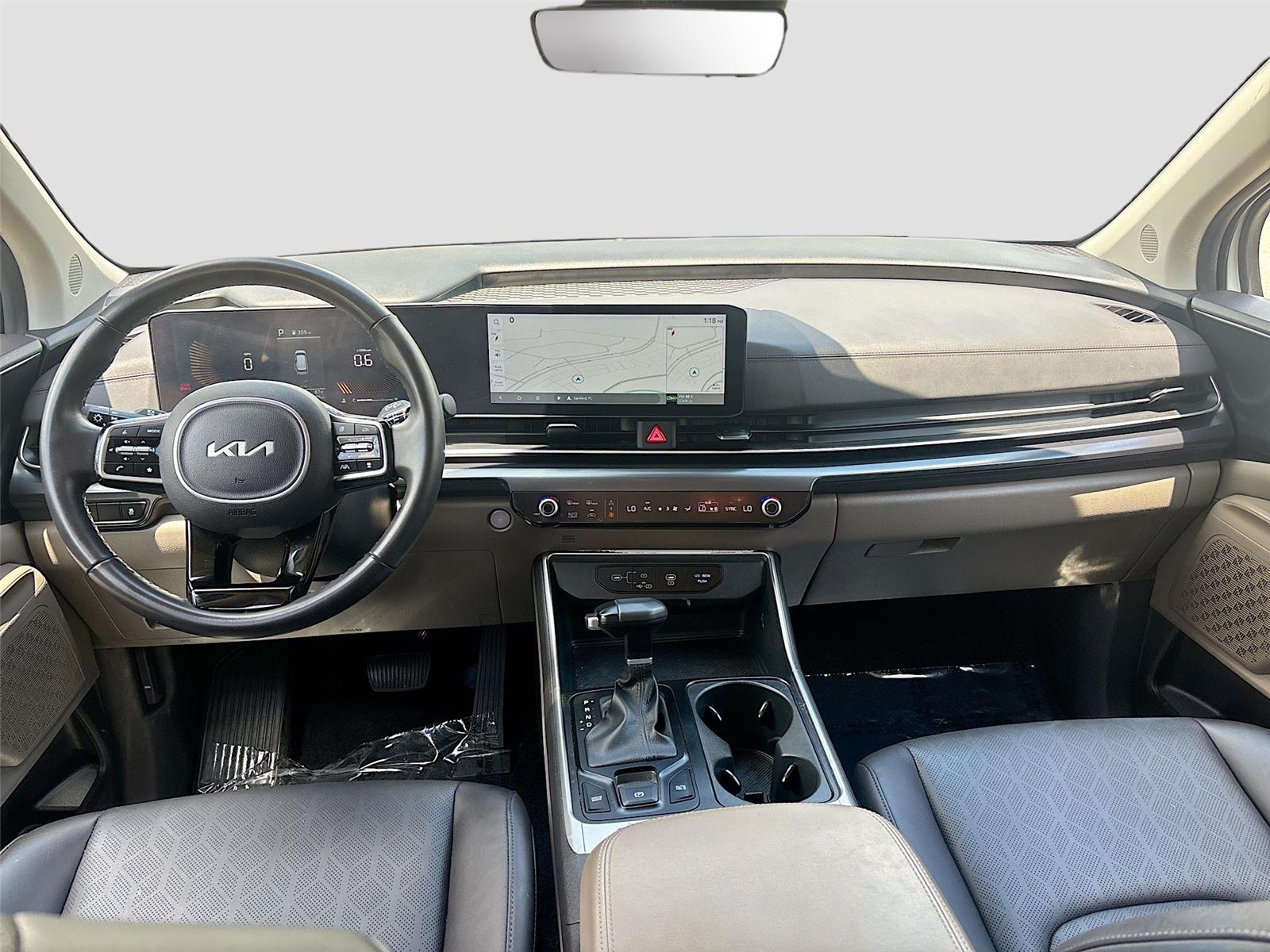 2025 Kia Carnival LXS