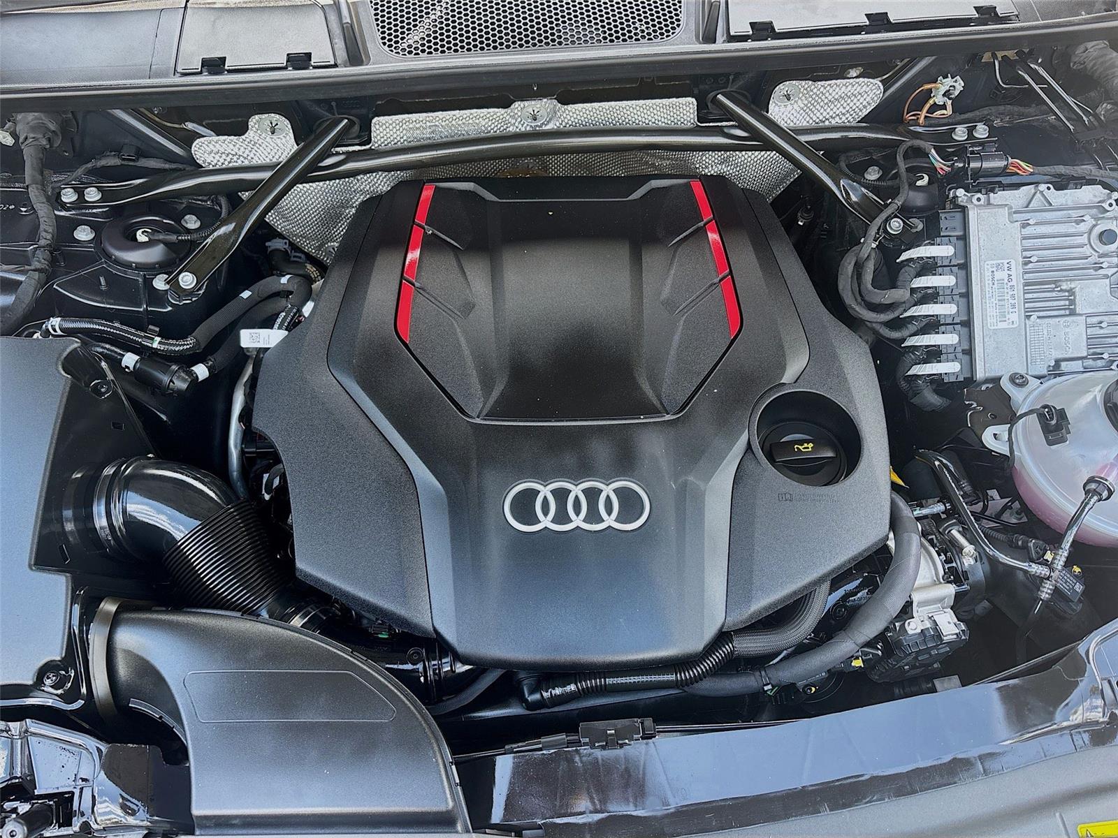 2023 Audi SQ5 Premium Plus