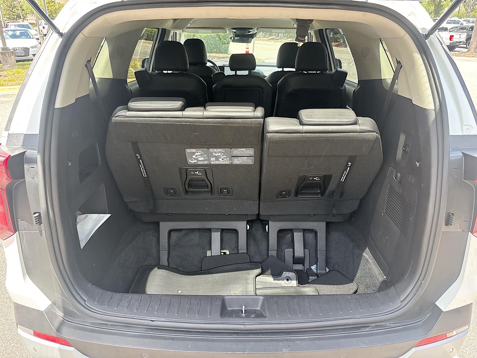 2025 Kia Carnival LXS