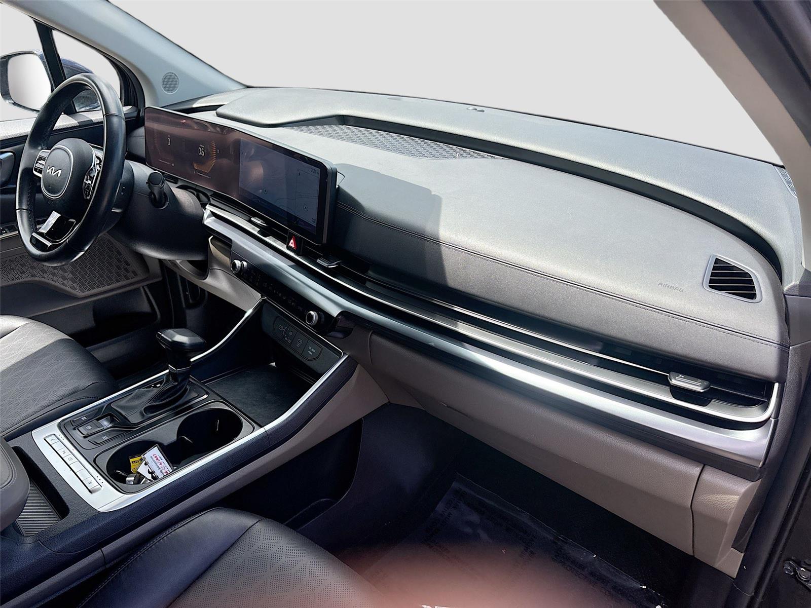2025 Kia Carnival LXS