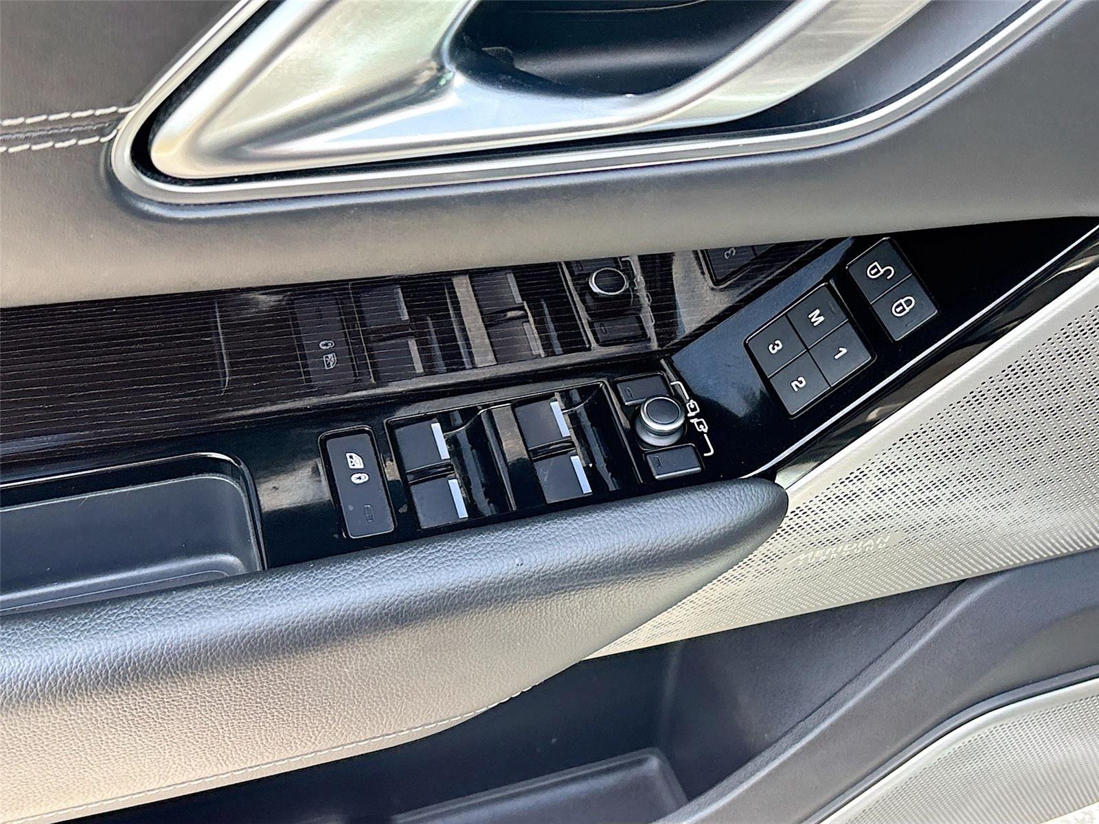 2019 Land Rover Range Rover Velar R-Dynamic SE