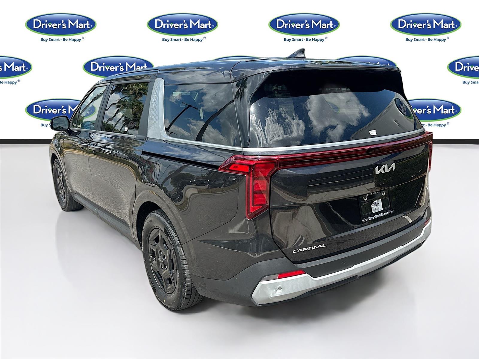 2025 Kia Carnival LXS