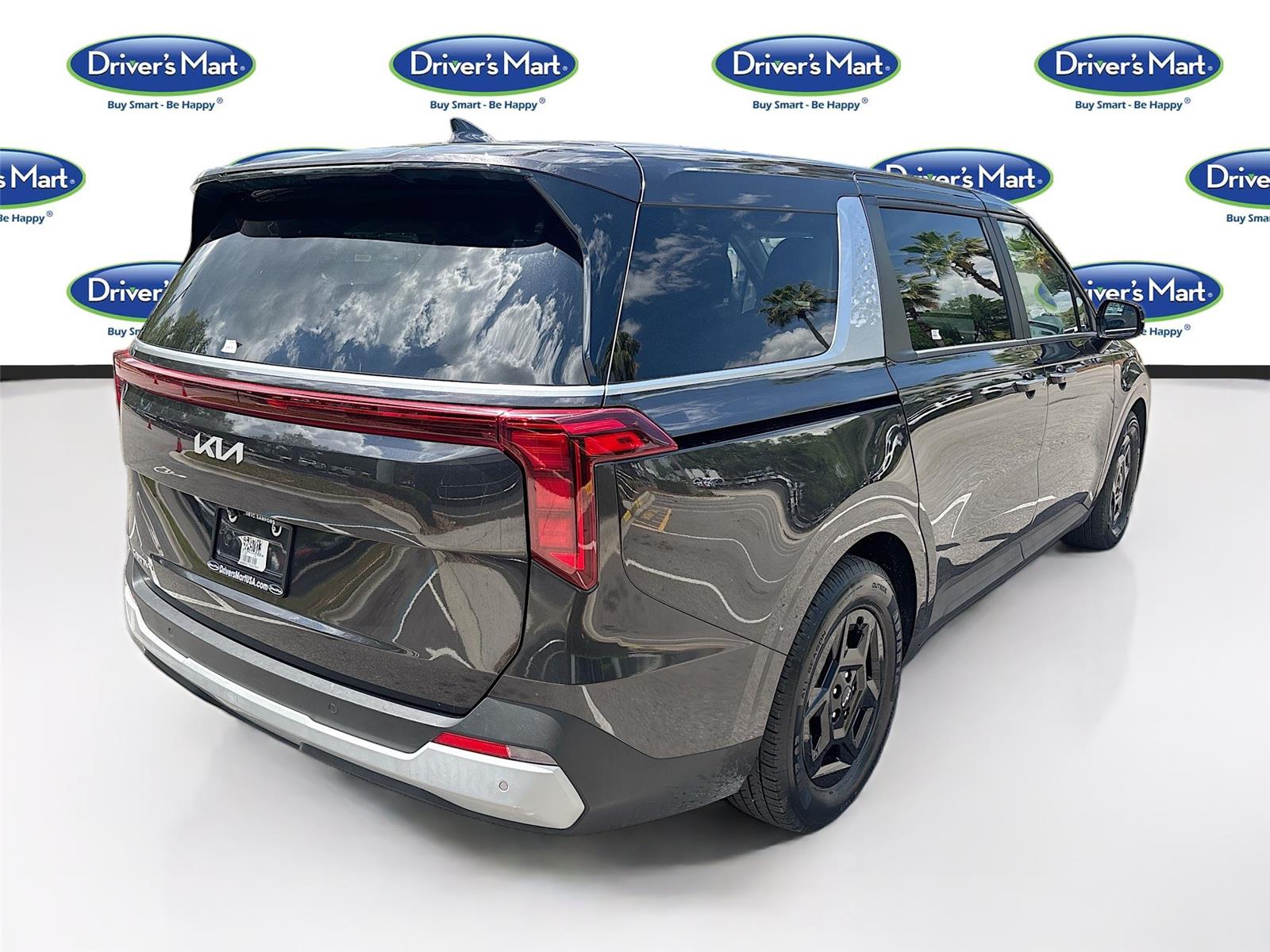 2025 Kia Carnival LXS
