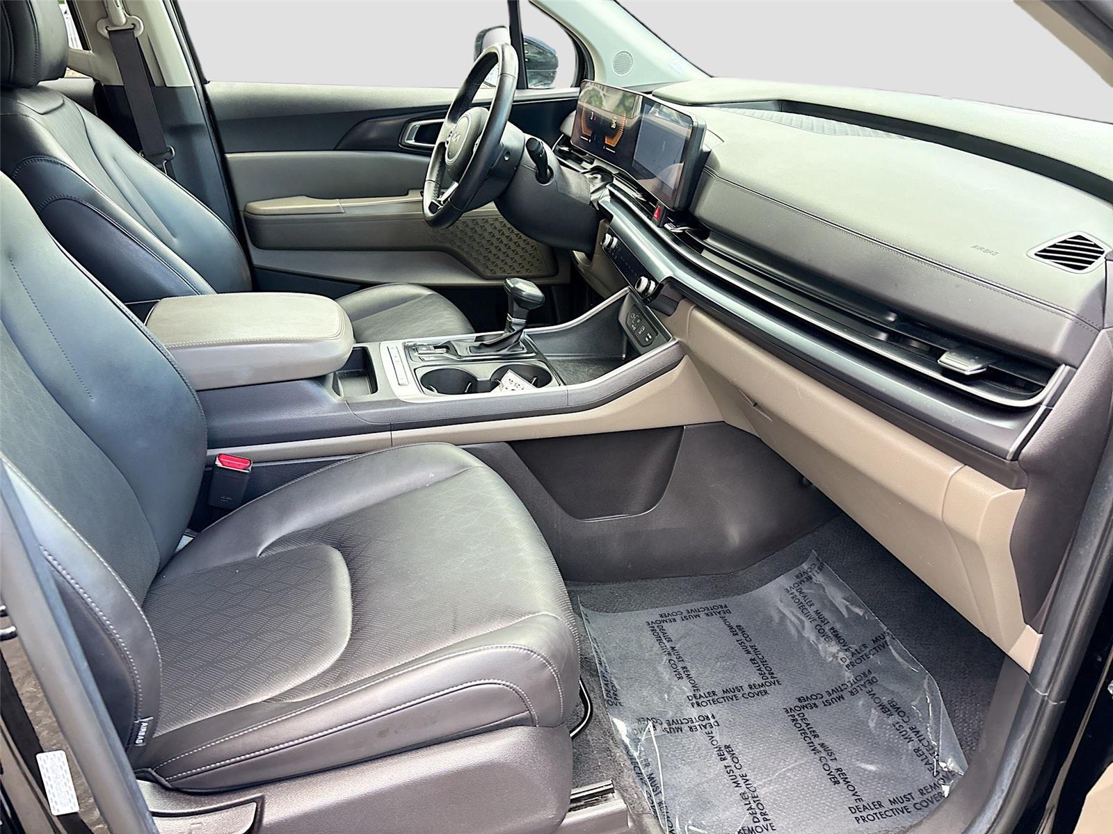 2025 Kia Carnival LXS