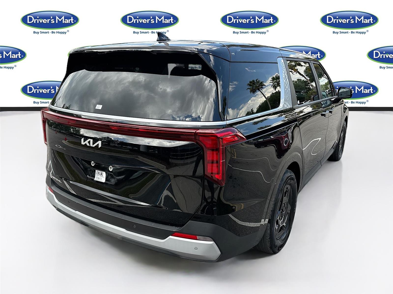 2025 Kia Carnival LXS