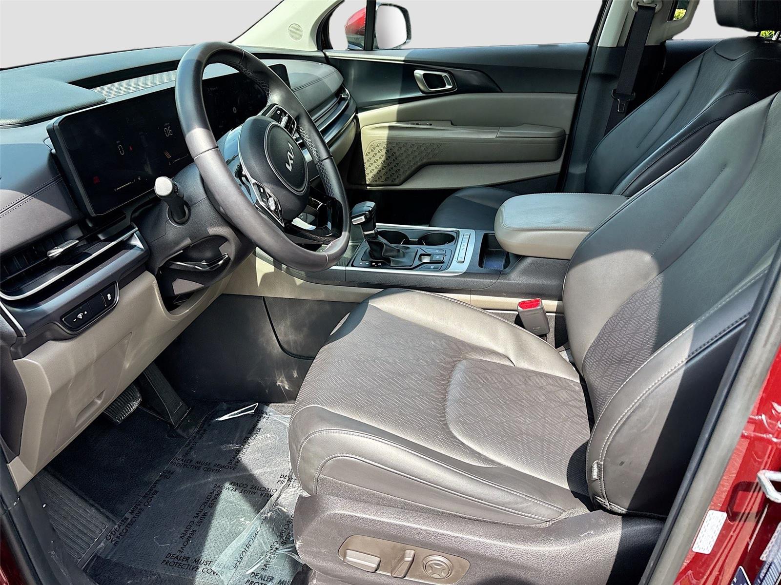 2025 Kia Carnival LXS