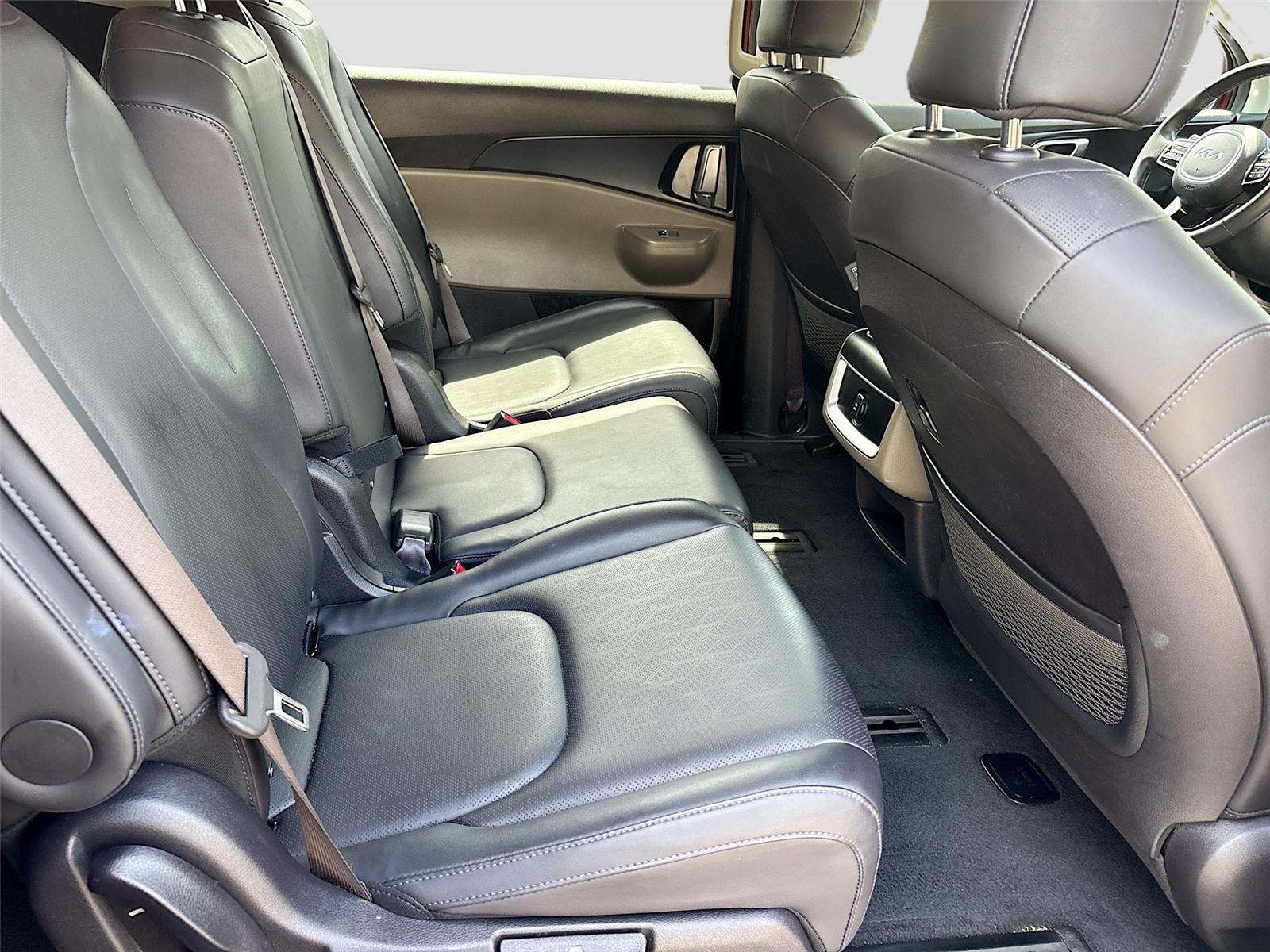 2025 Kia Carnival LXS