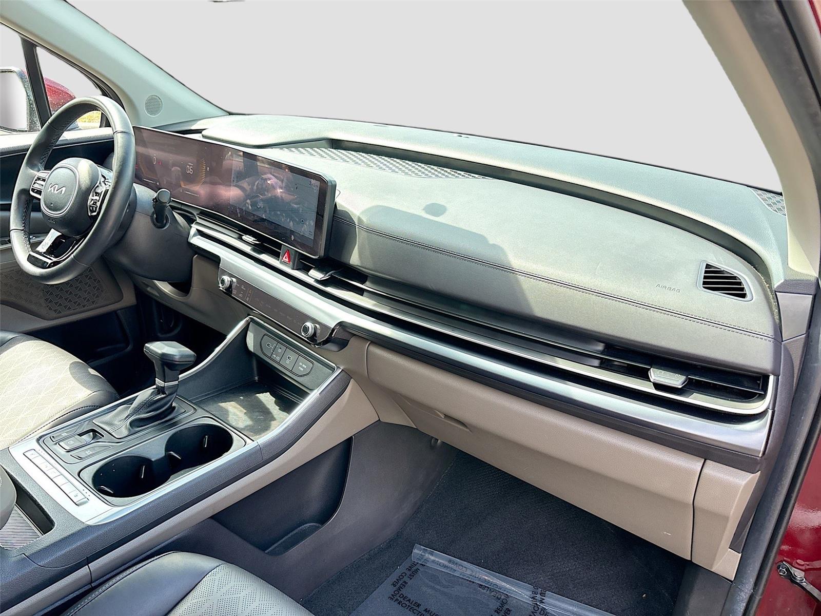 2025 Kia Carnival LXS