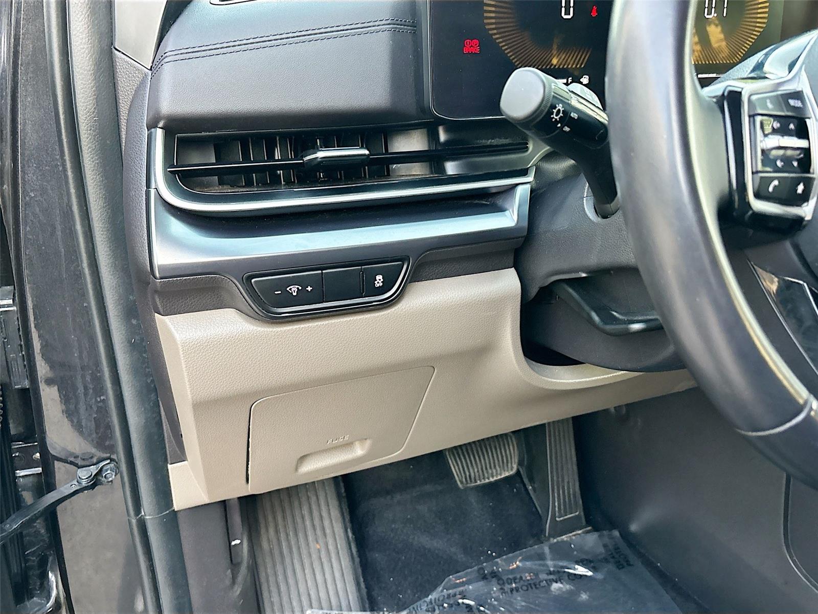 2025 Kia Carnival LXS