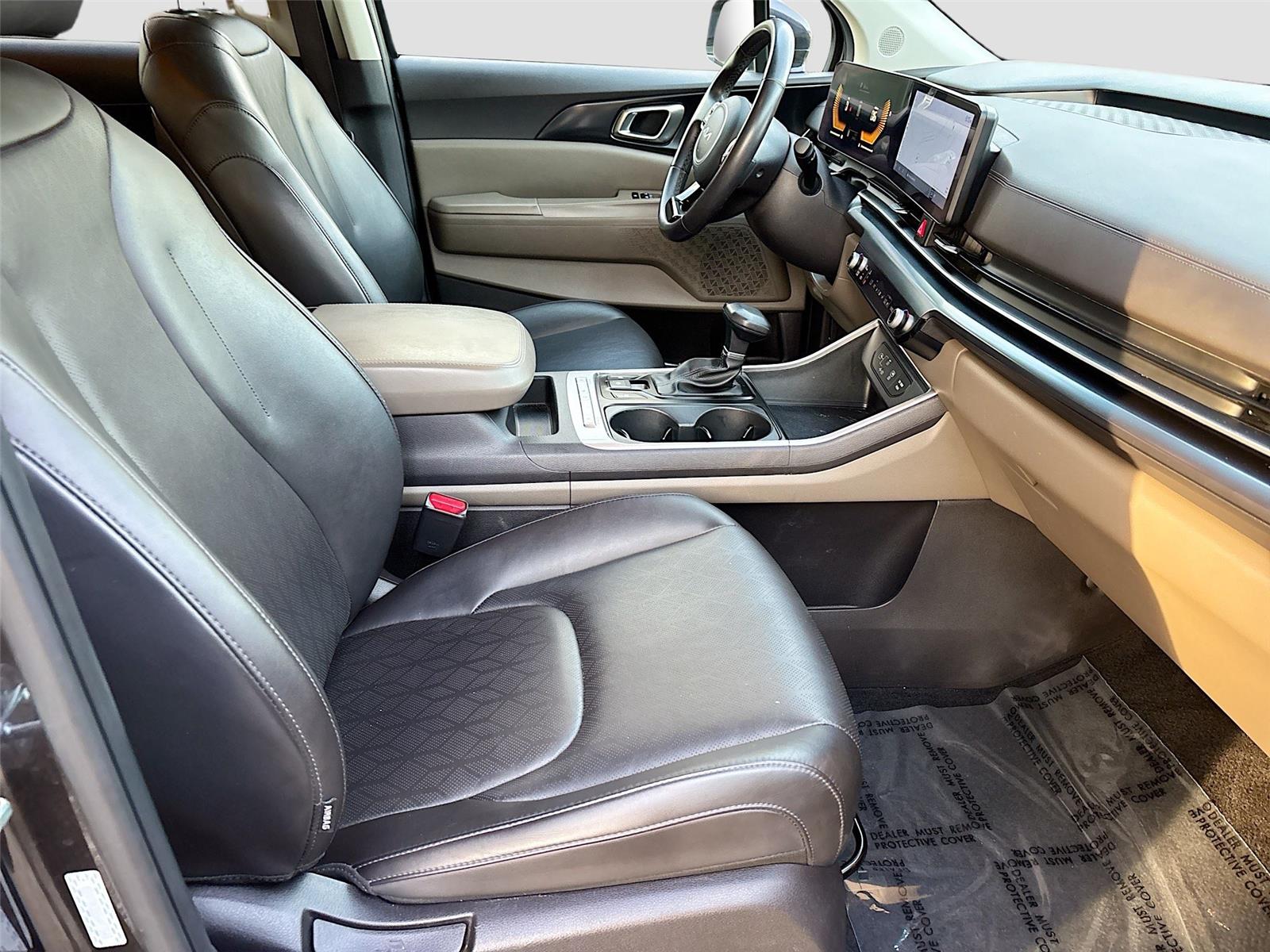 2025 Kia Carnival LXS