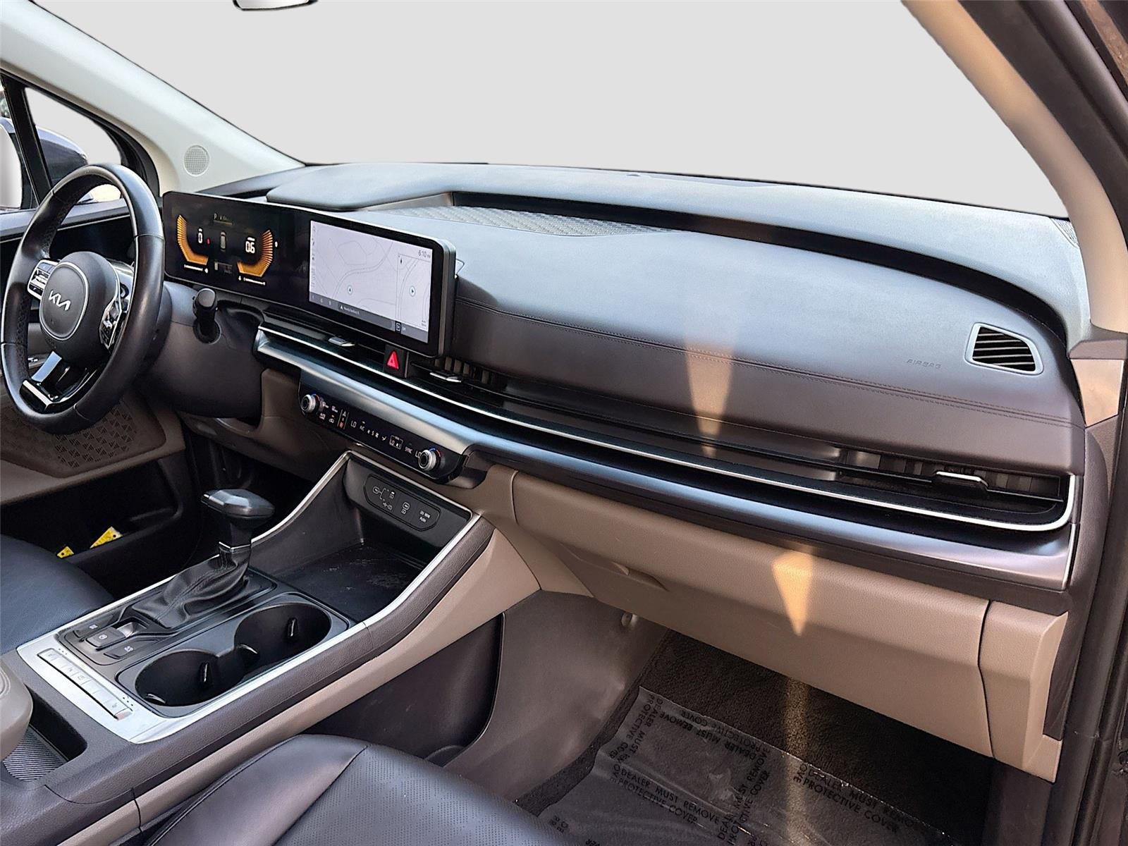 2025 Kia Carnival LXS