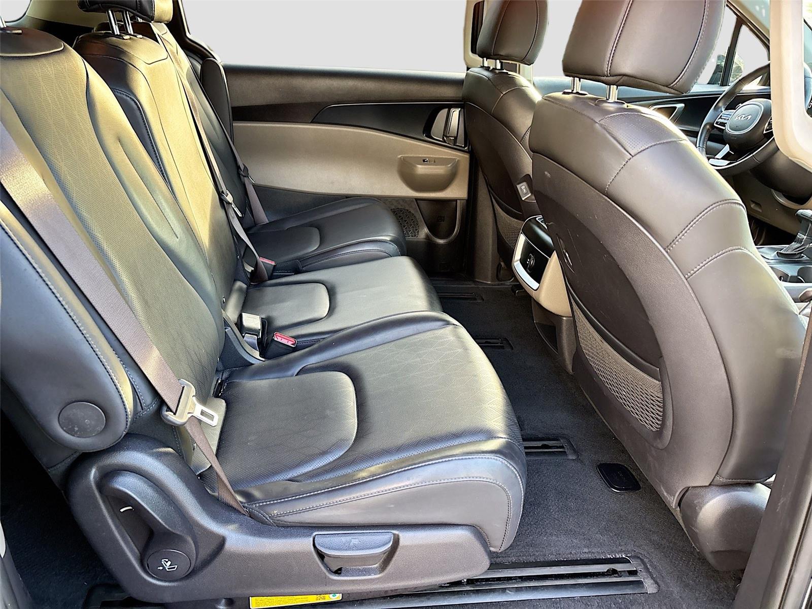 2025 Kia Carnival LXS