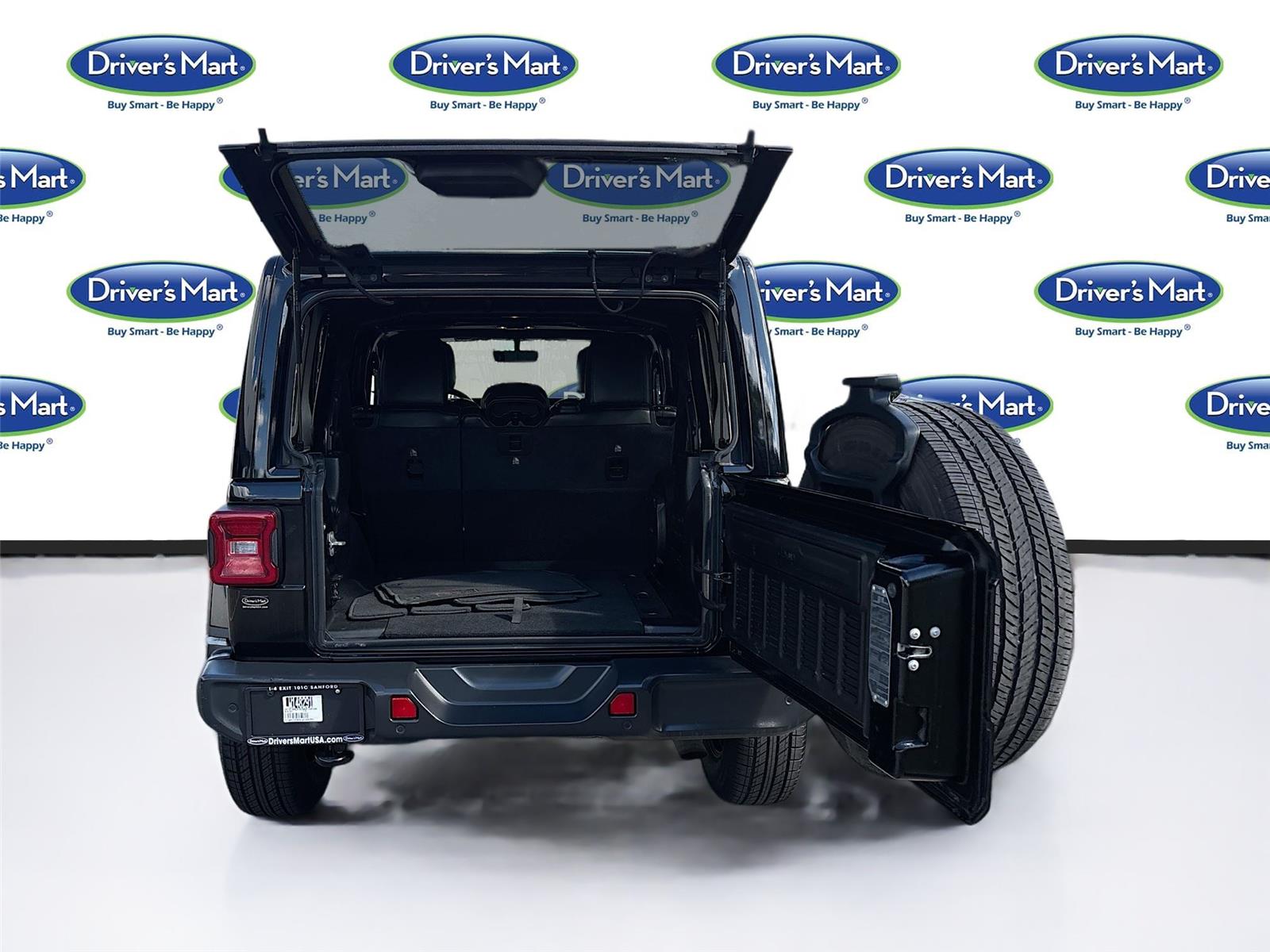 2020 Jeep Wrangler Unlimited Sahara Altitude