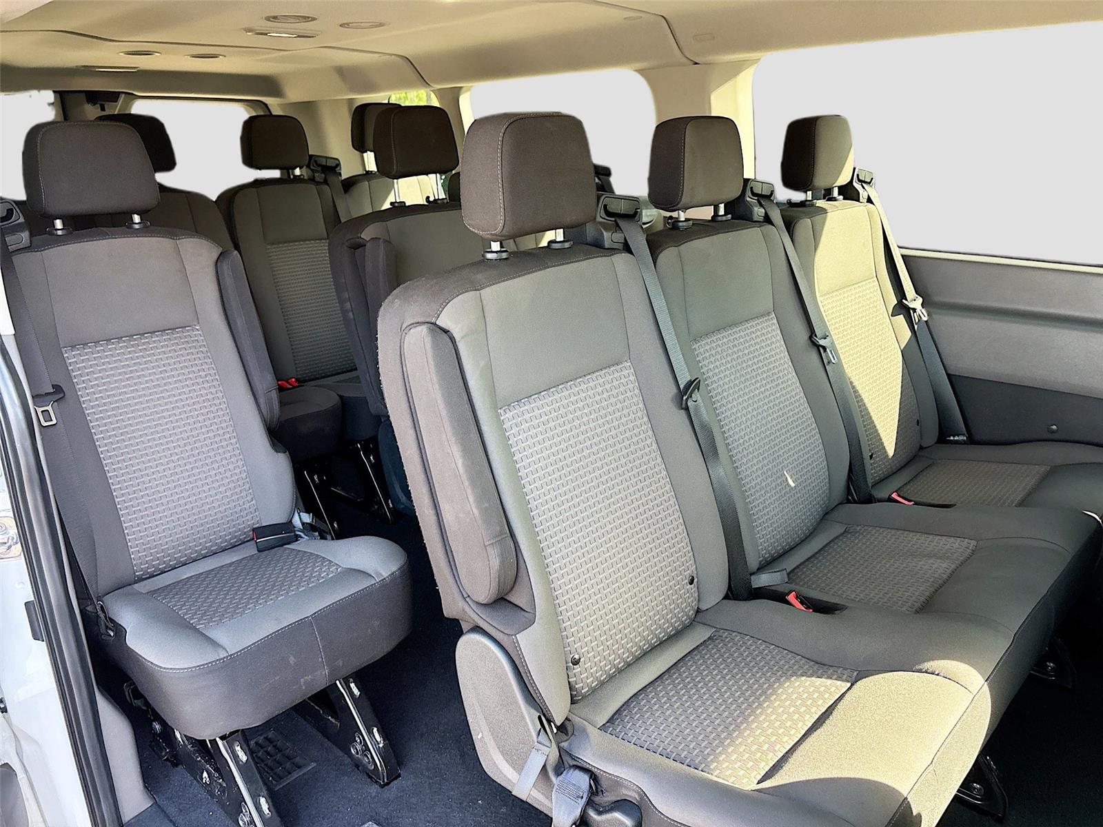 2024 Ford Transit Passenger Wagon XLT