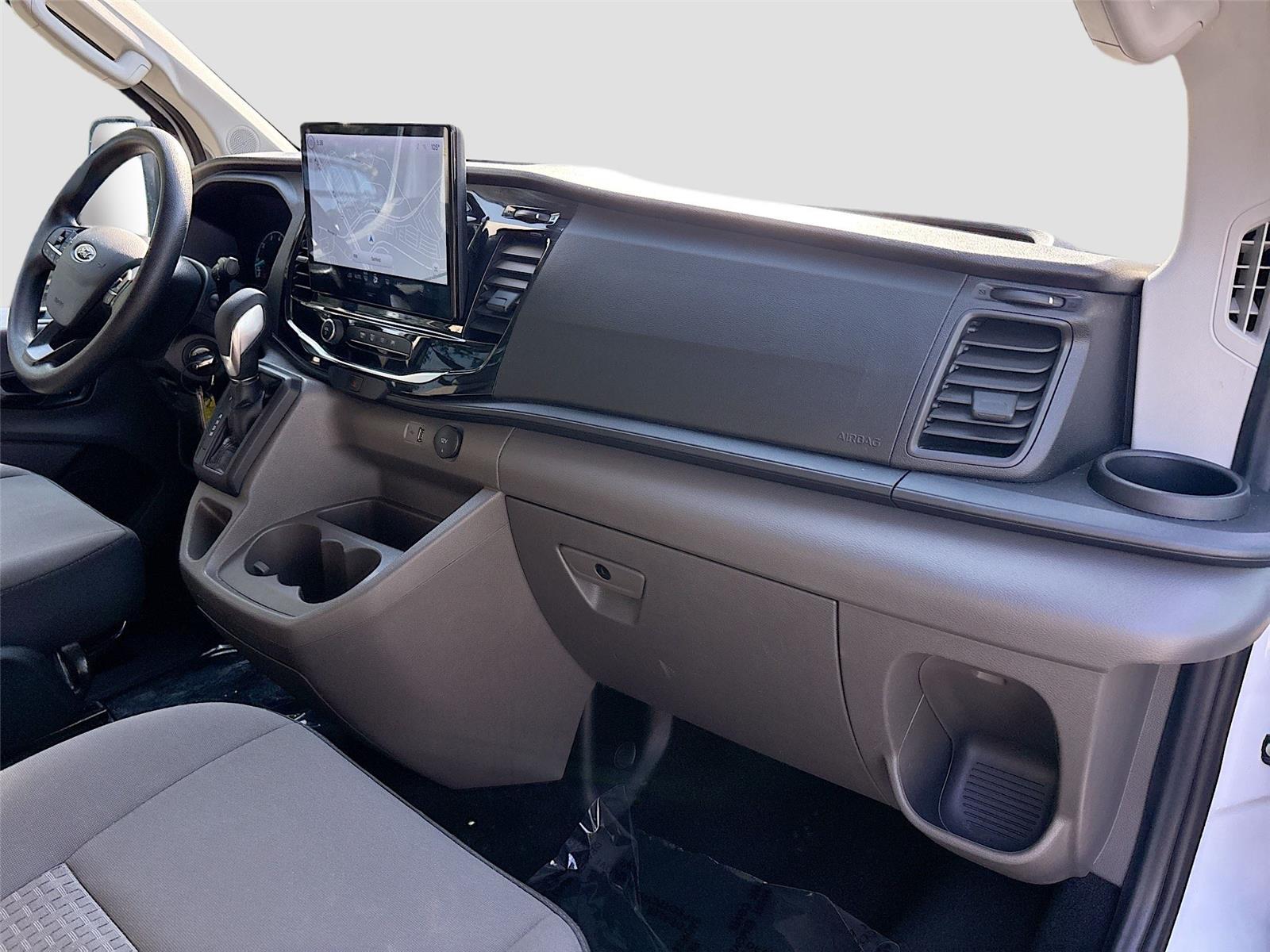 2024 Ford Transit Passenger Wagon XLT