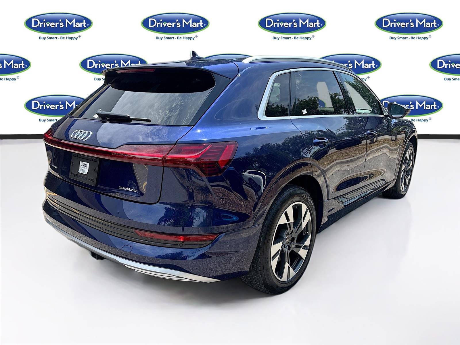 2022 Audi e-tron Premium