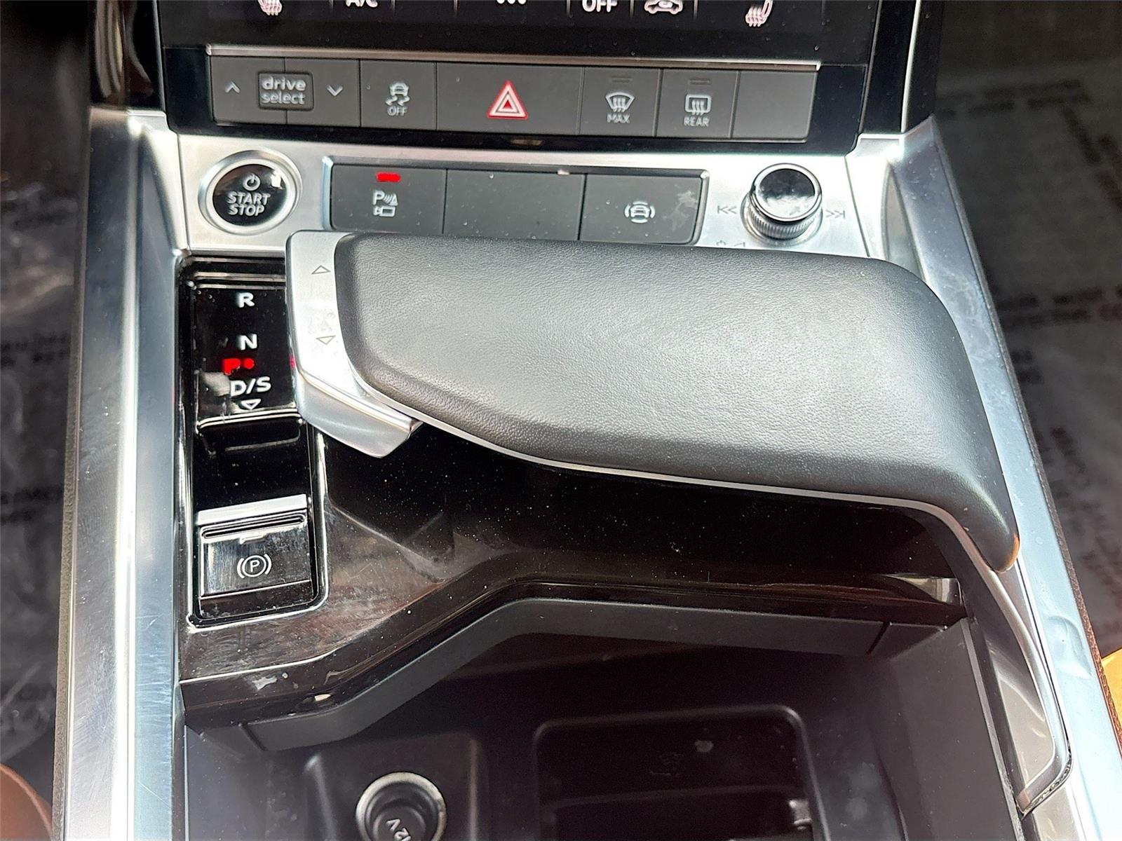 2022 Audi e-tron Premium