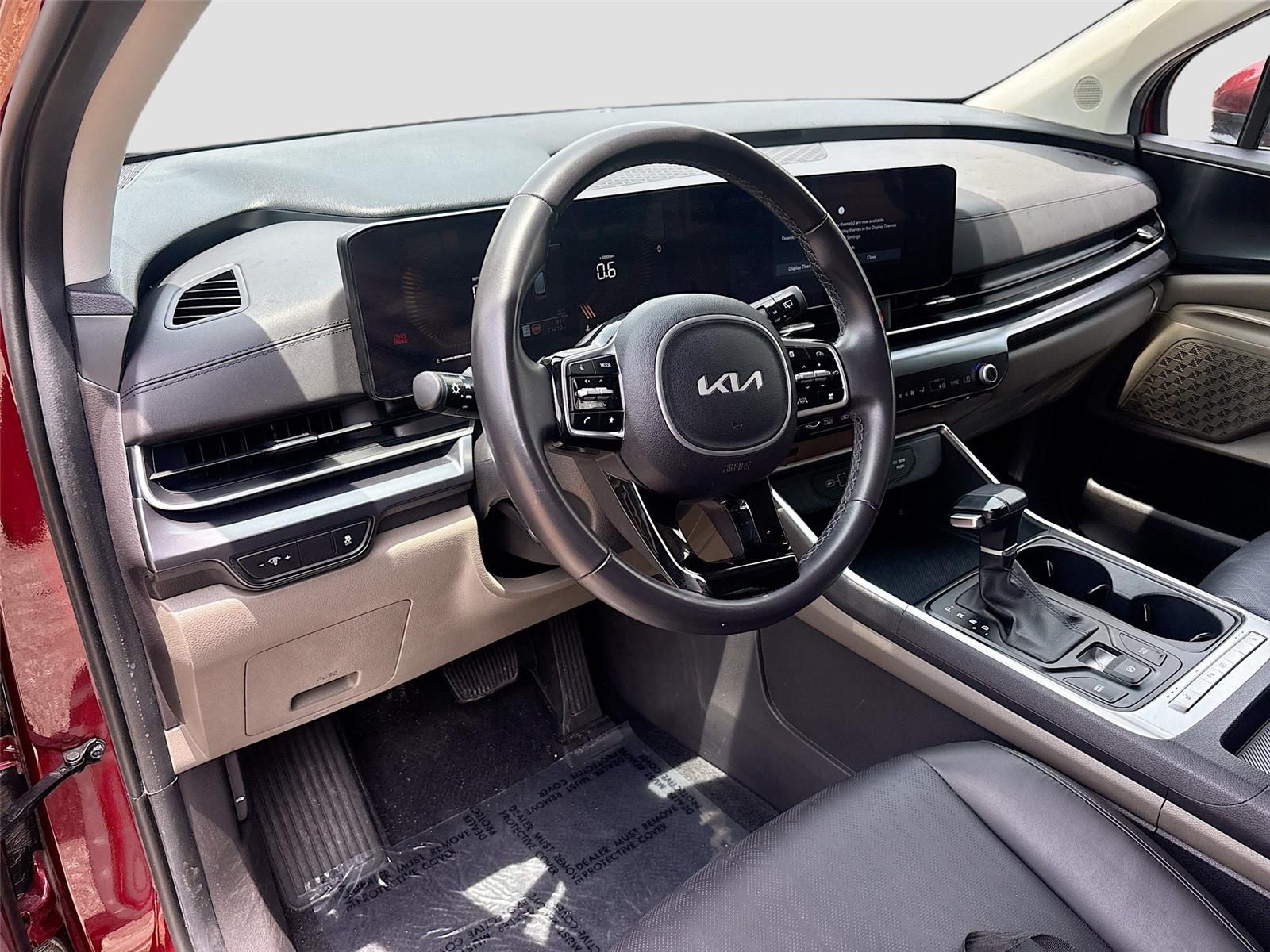 2025 Kia Carnival LXS