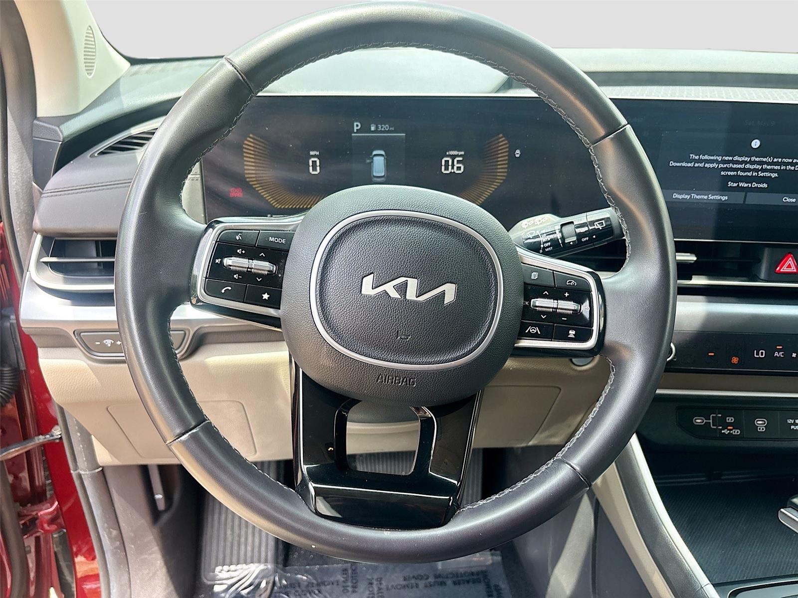2025 Kia Carnival LXS