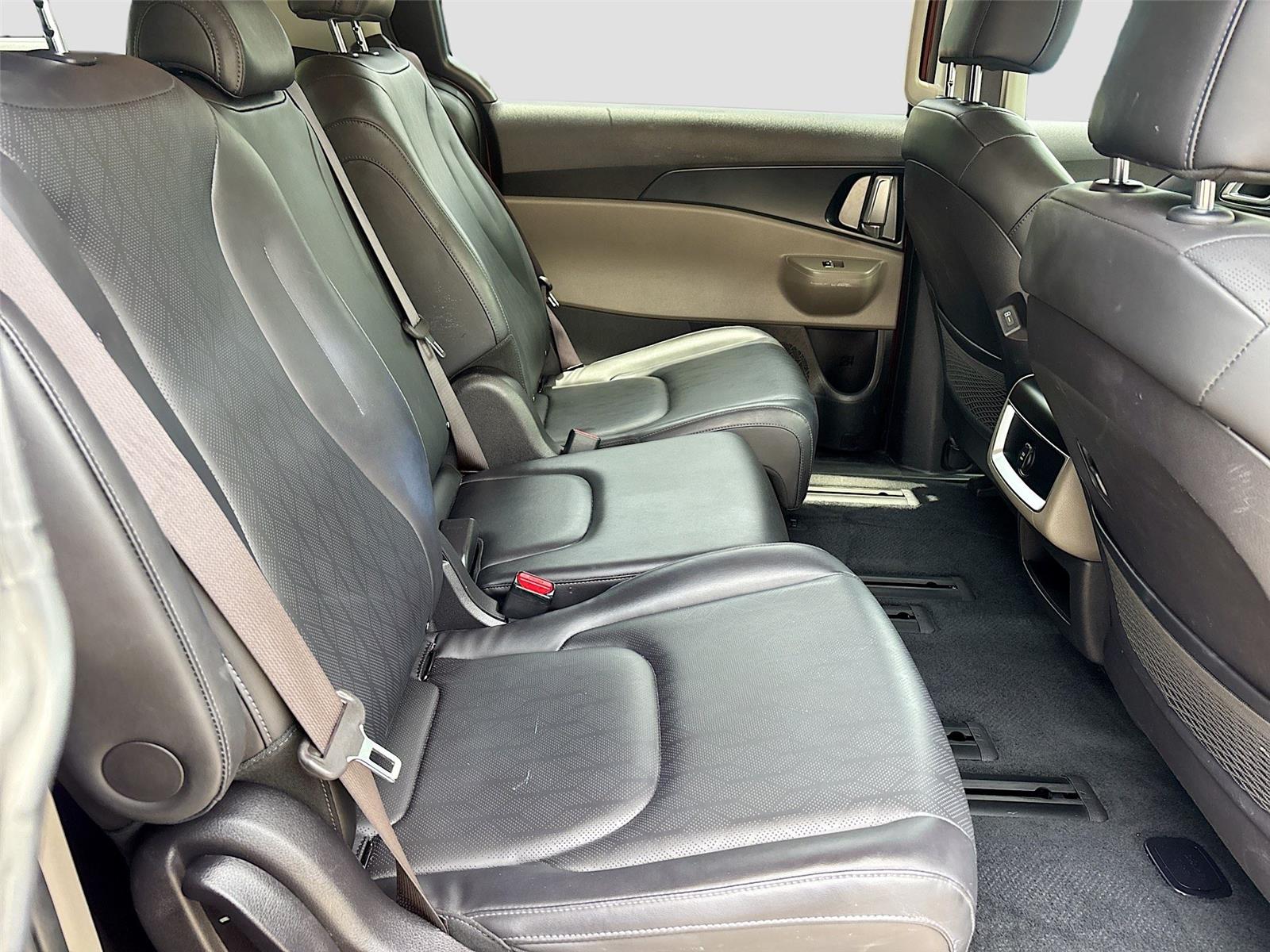 2025 Kia Carnival LXS