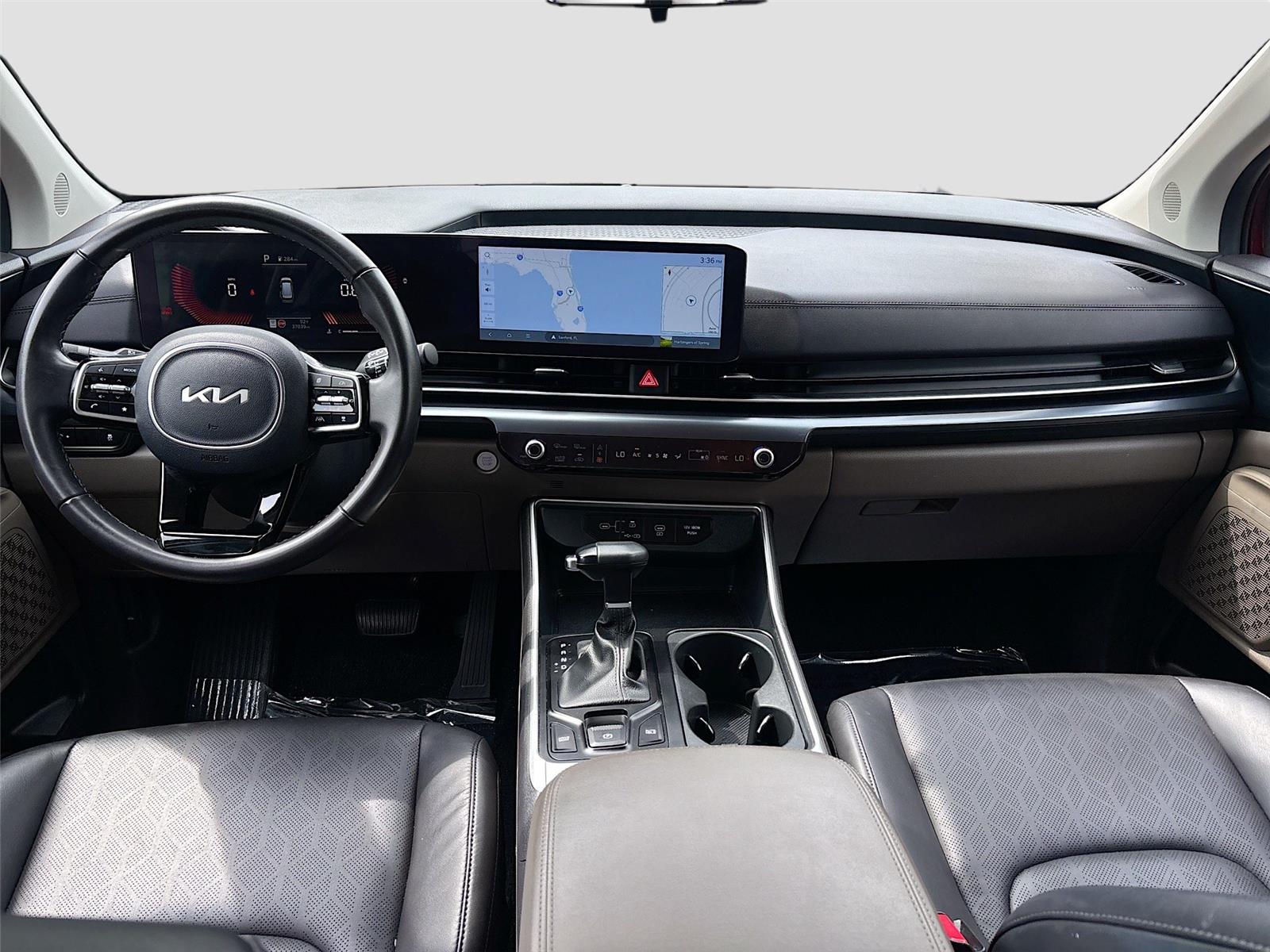 2025 Kia Carnival LXS