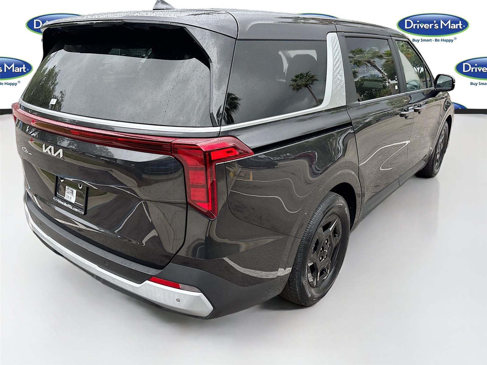 2025 Kia Carnival LXS