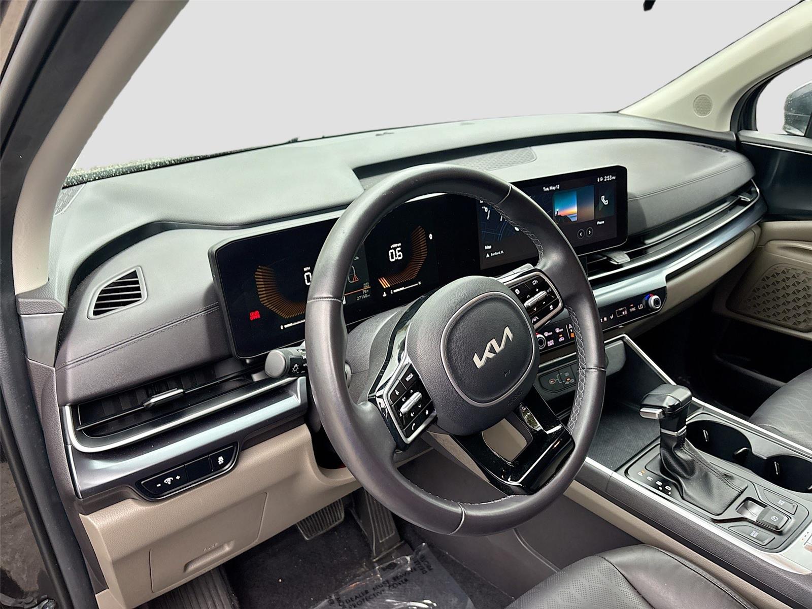 2025 Kia Carnival LXS