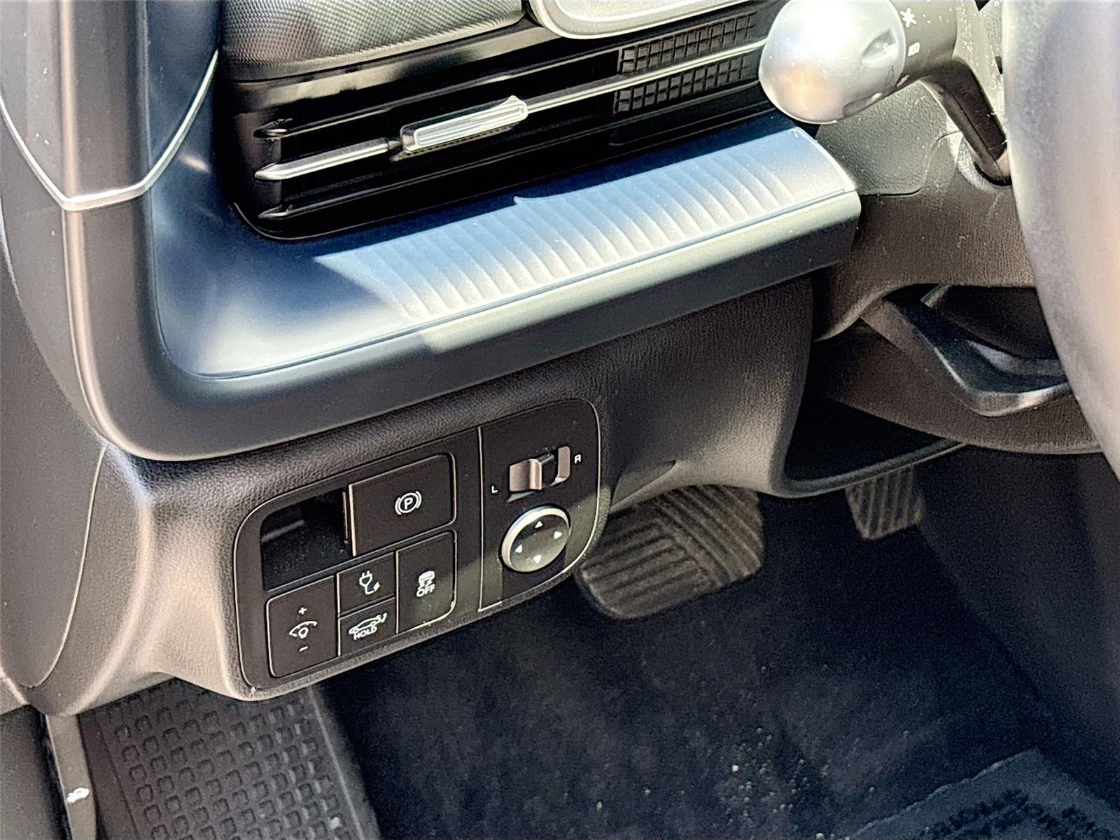 2024 Hyundai IONIQ 6 SEL