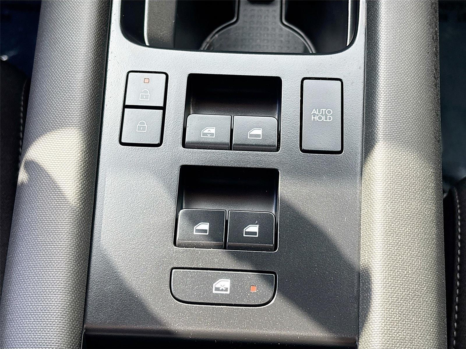 2024 Hyundai IONIQ 6 SE