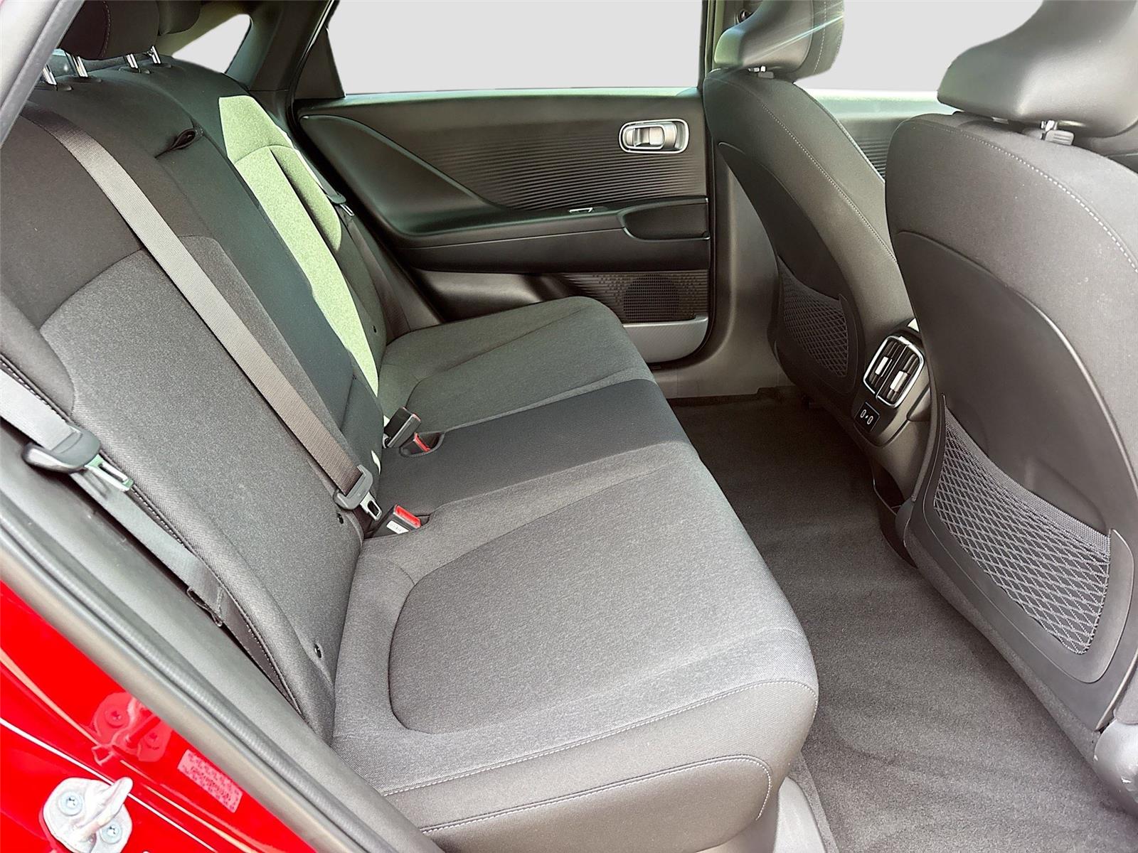 2024 Hyundai IONIQ 6 SE