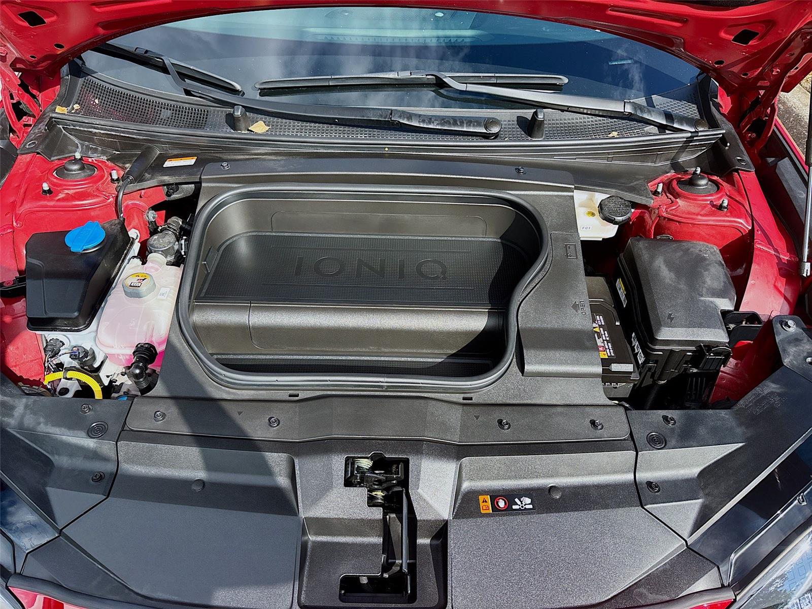 2024 Hyundai IONIQ 6 SE