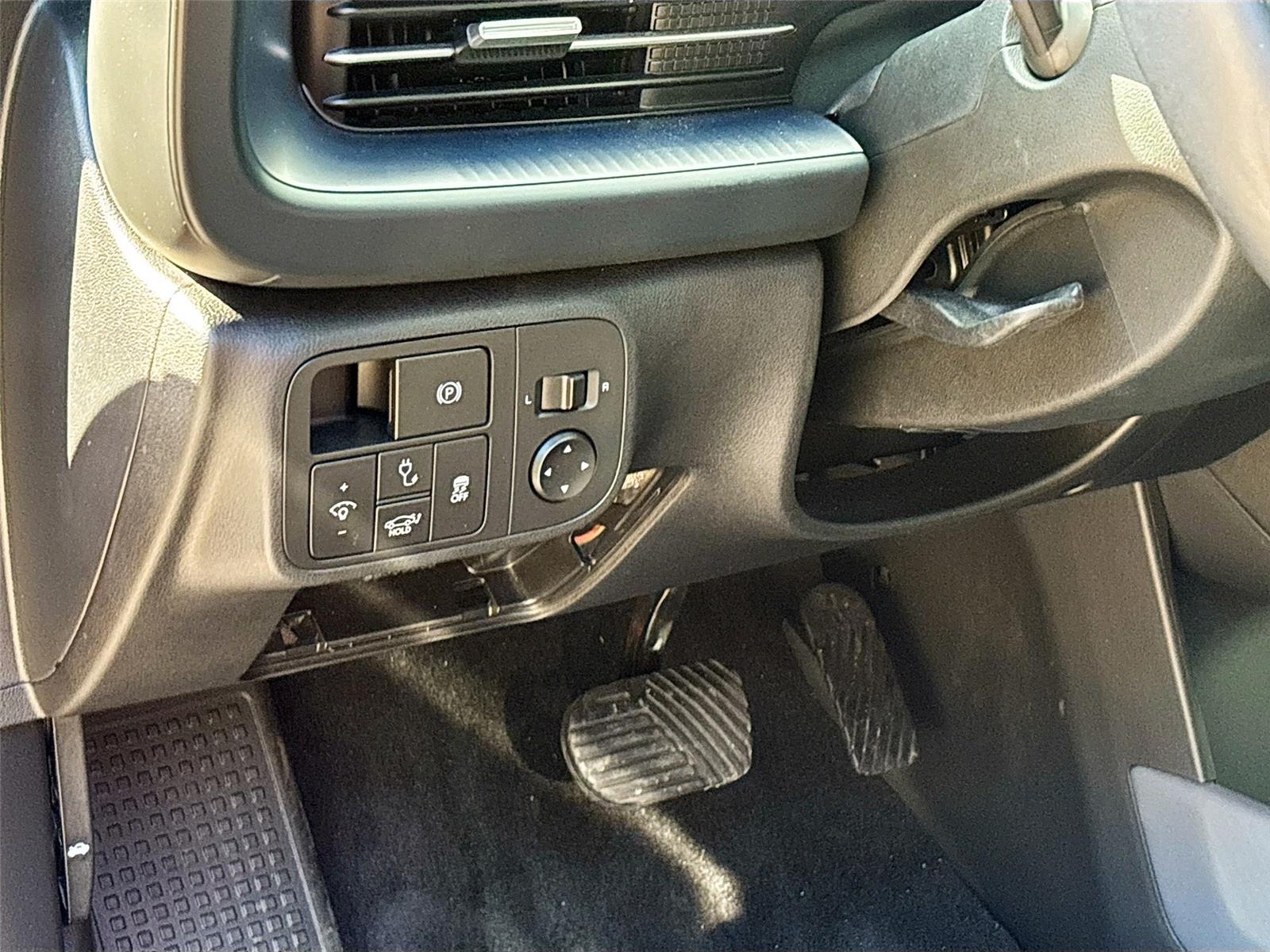 2024 Hyundai IONIQ 6 SE