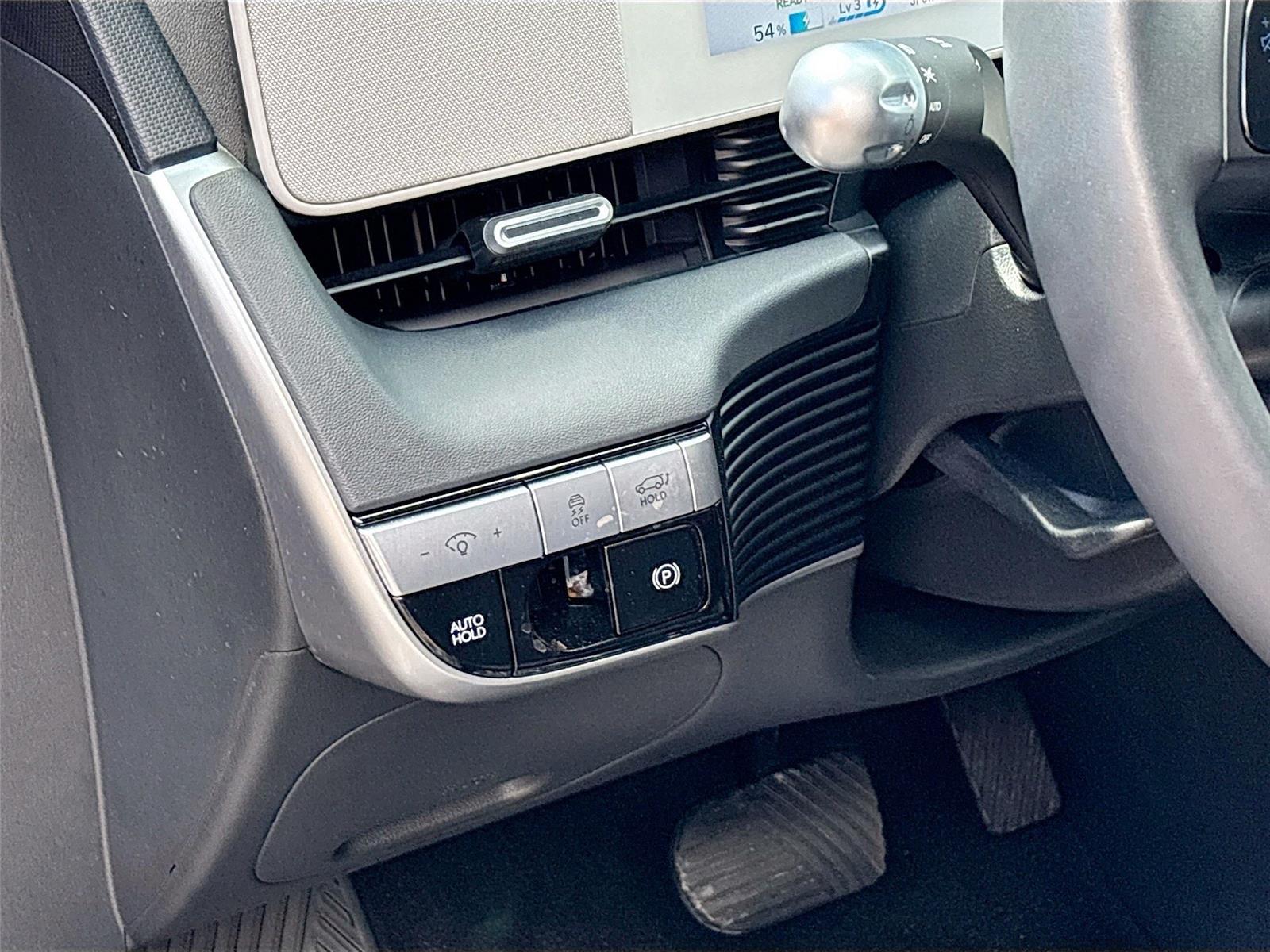 2024 Hyundai IONIQ 5 SEL