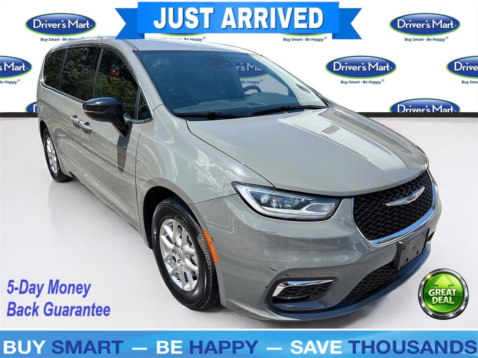 2025 Chrysler Pacifica Select