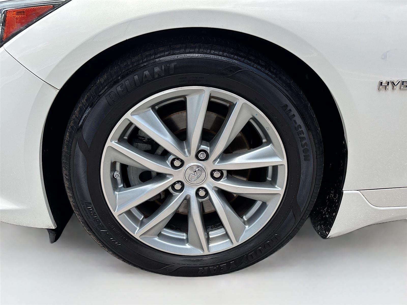 2014 INFINITI Q50 Hybrid Premium