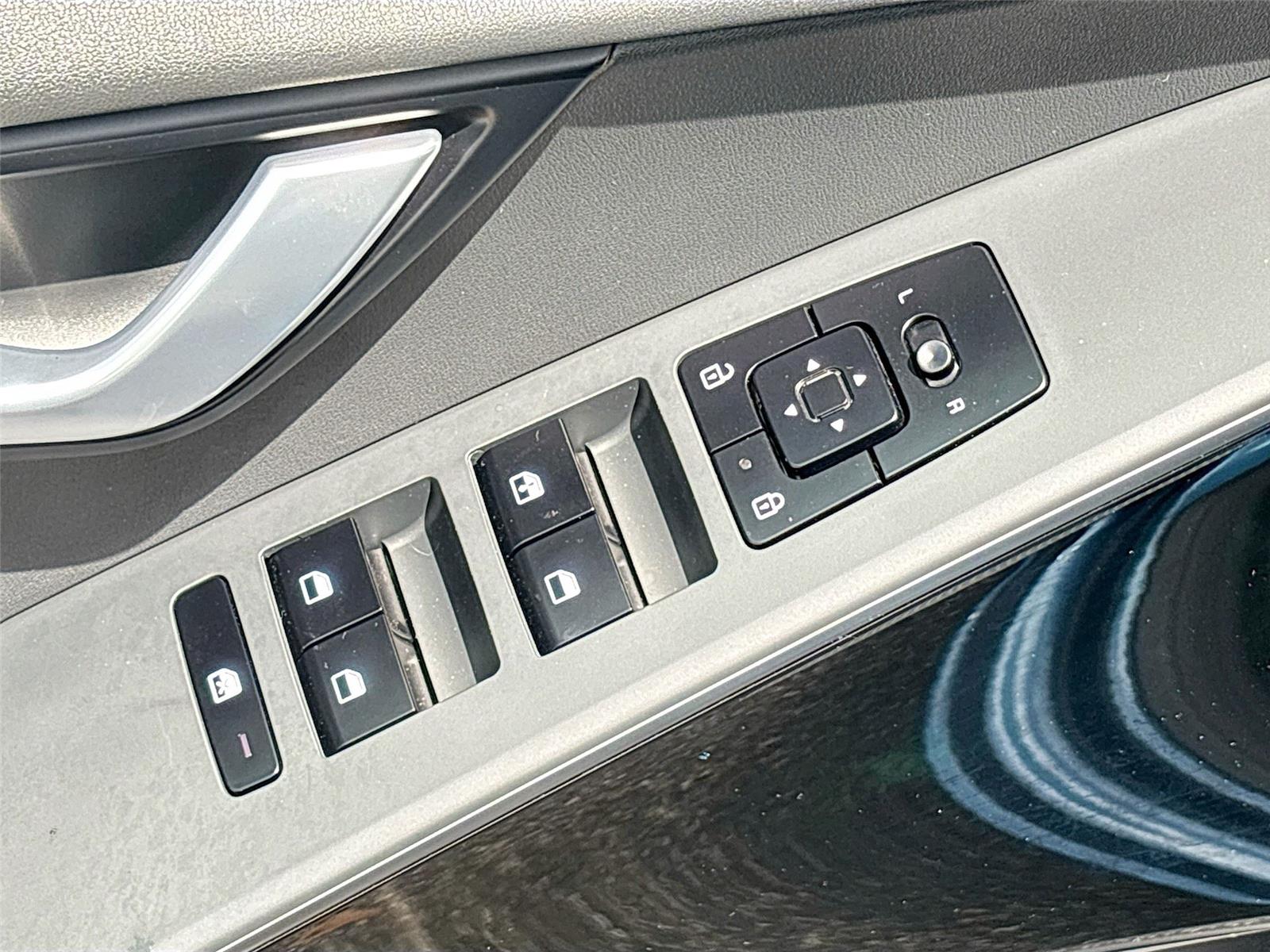 2023 Kia Niro EV Wind