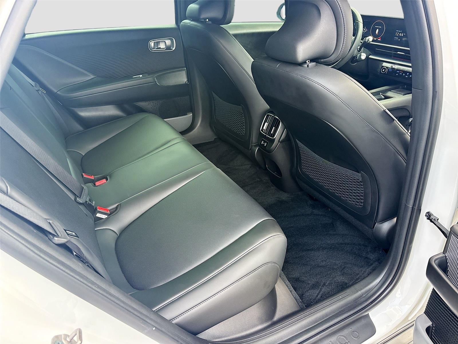 2024 Hyundai IONIQ 6 SEL