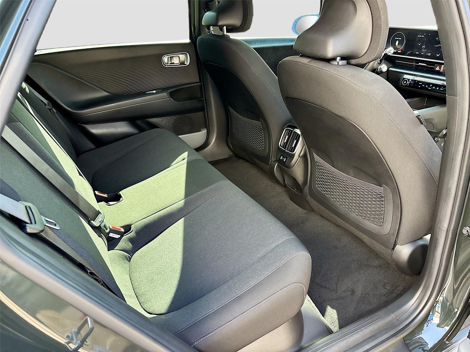 2023 Hyundai IONIQ 6 SE Standard Range