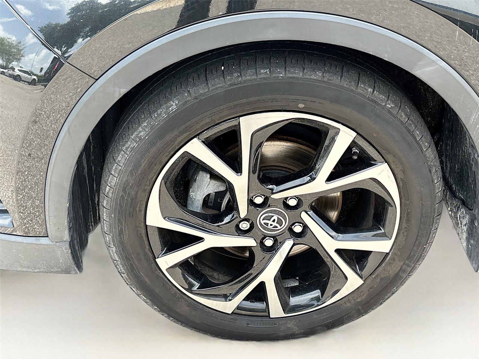 2018 Toyota C-HR XLE