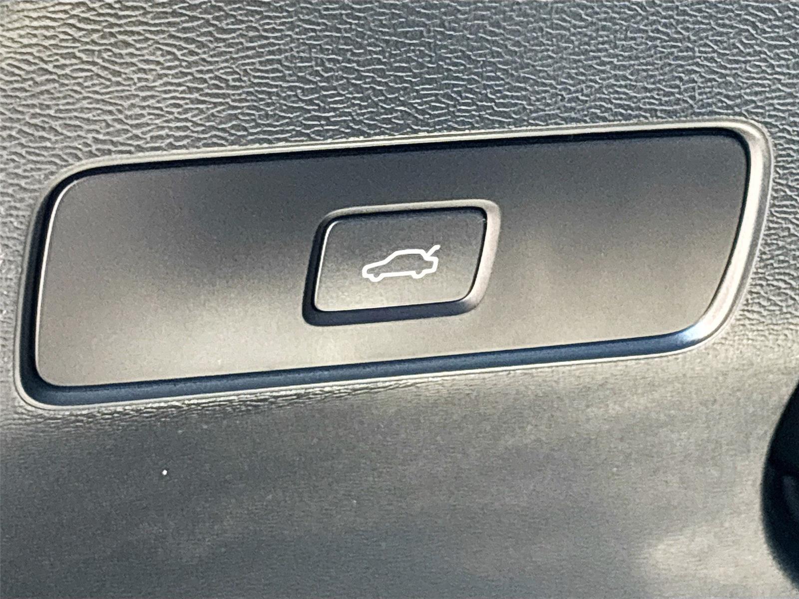 2023 Volvo C40 Recharge Pure Electric Plus