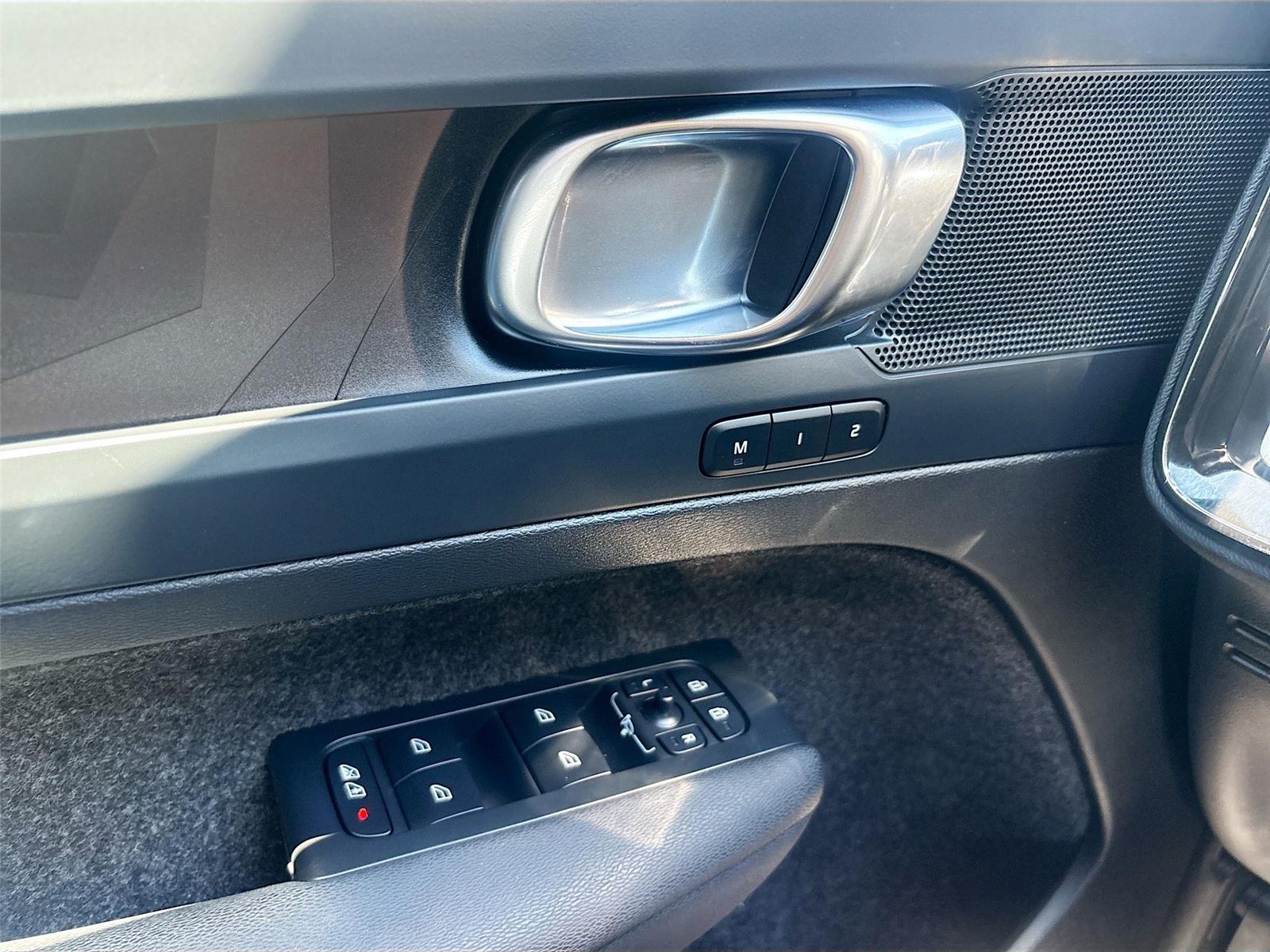 2023 Volvo C40 Recharge Pure Electric Plus
